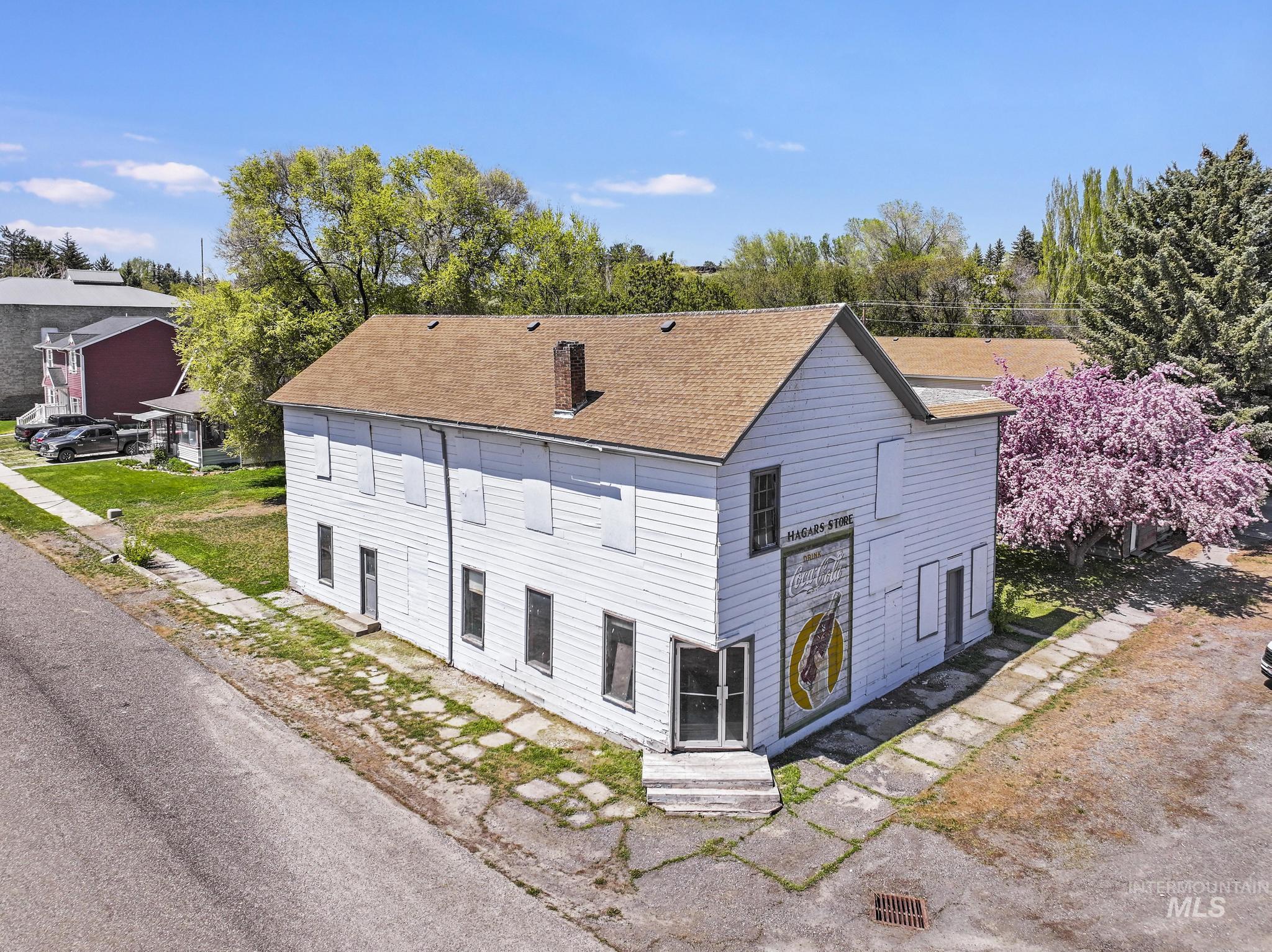 249 Main Street Property Photo 1