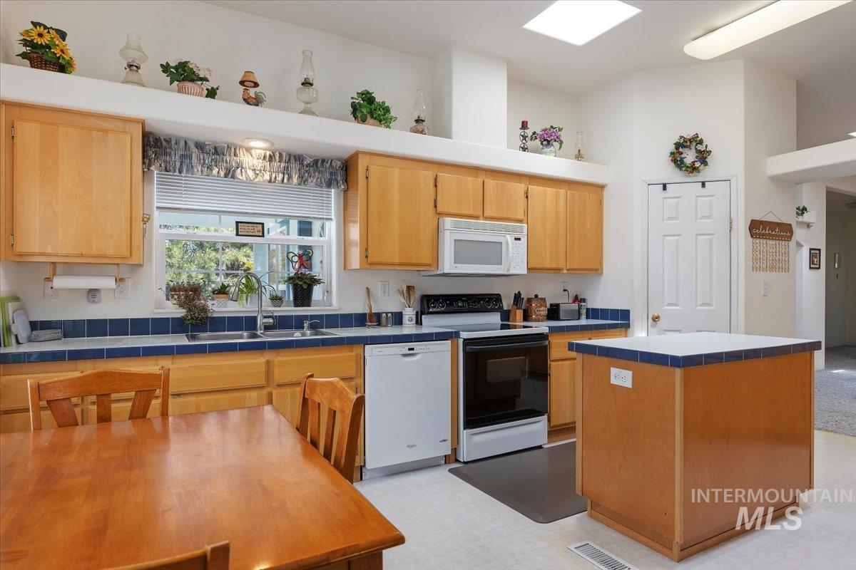 321 S 600 E Property Photo 21