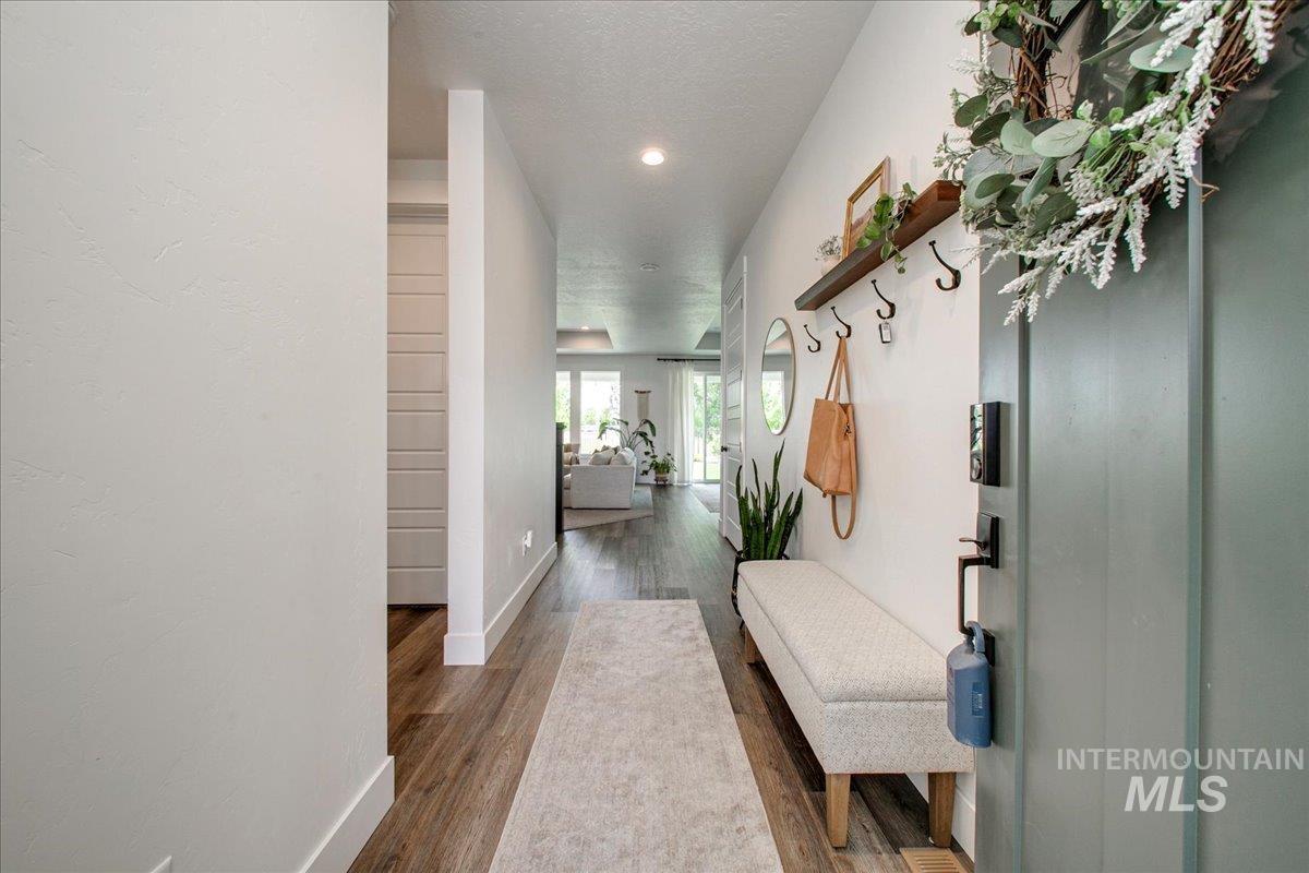 18366 Hush Creek Way Property Photo 2