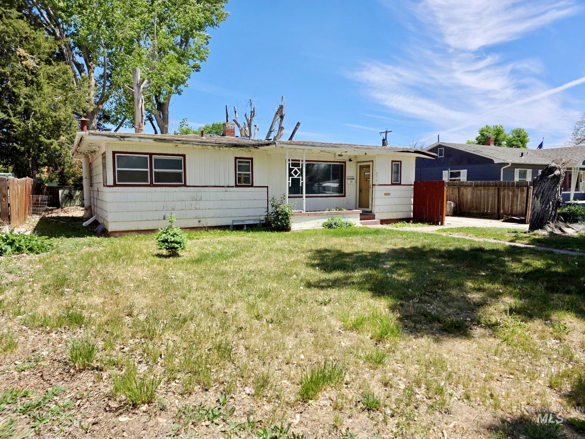 870 N 9th E Property Photo