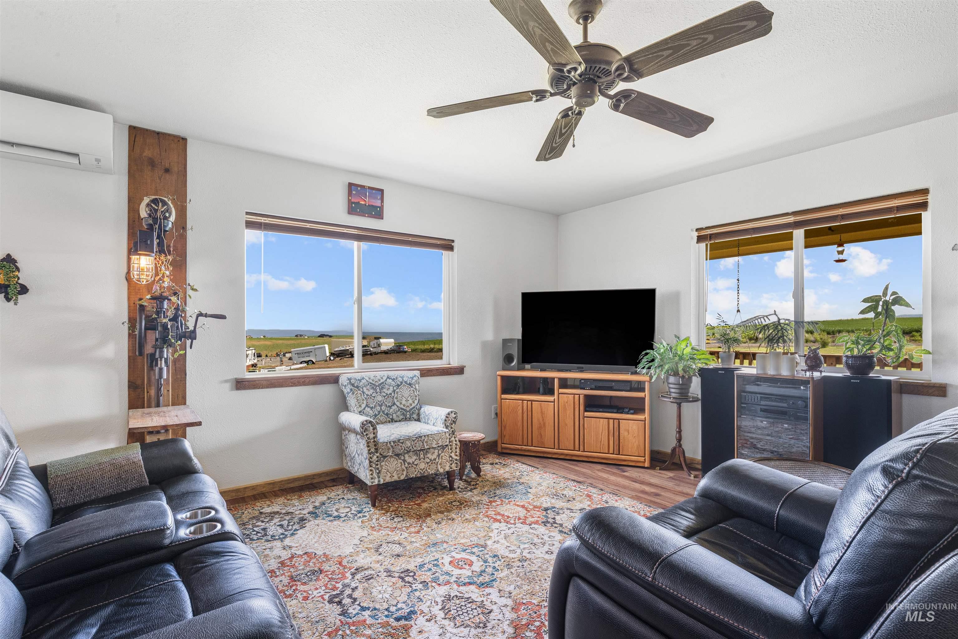 35406 Galen Drive Property Photo 6