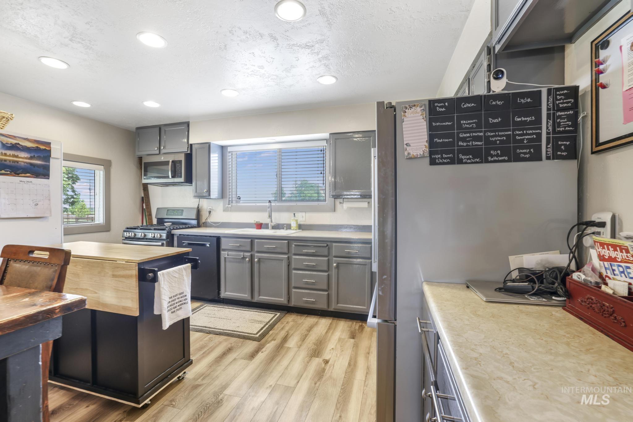 1143 E 4100 N Property Photo 12