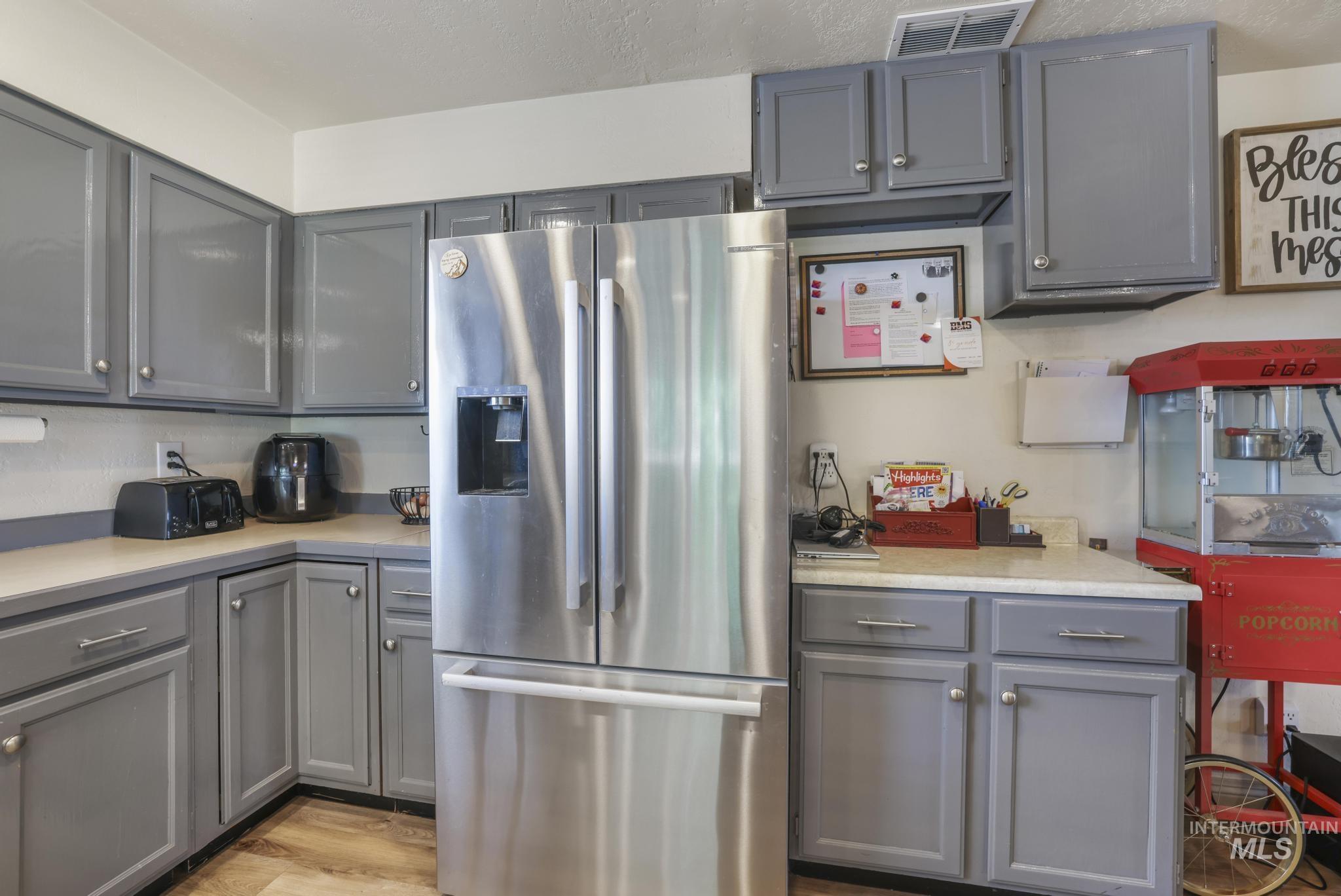 1143 E 4100 N Property Photo 13