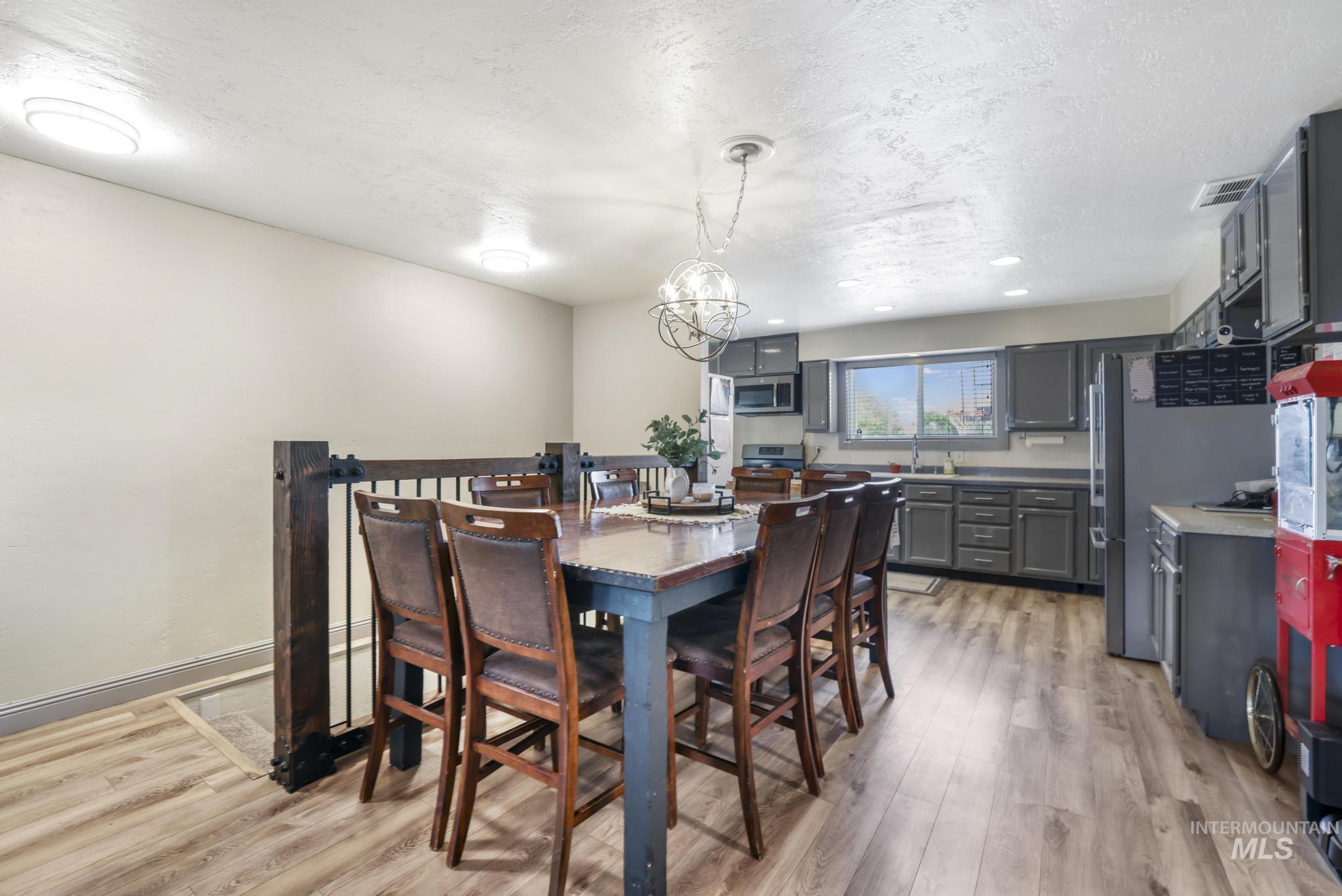 1143 E 4100 N Property Photo 14