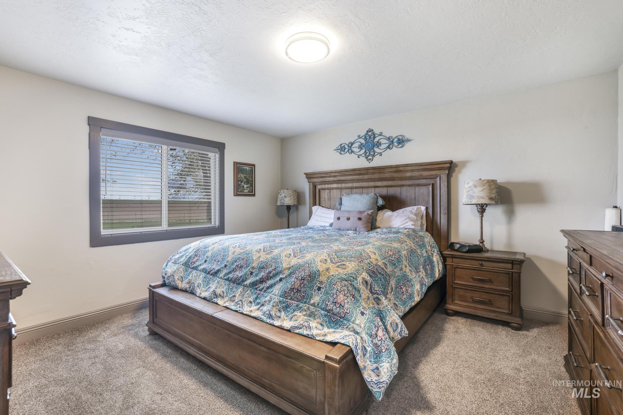 1143 E 4100 N Property Photo 19