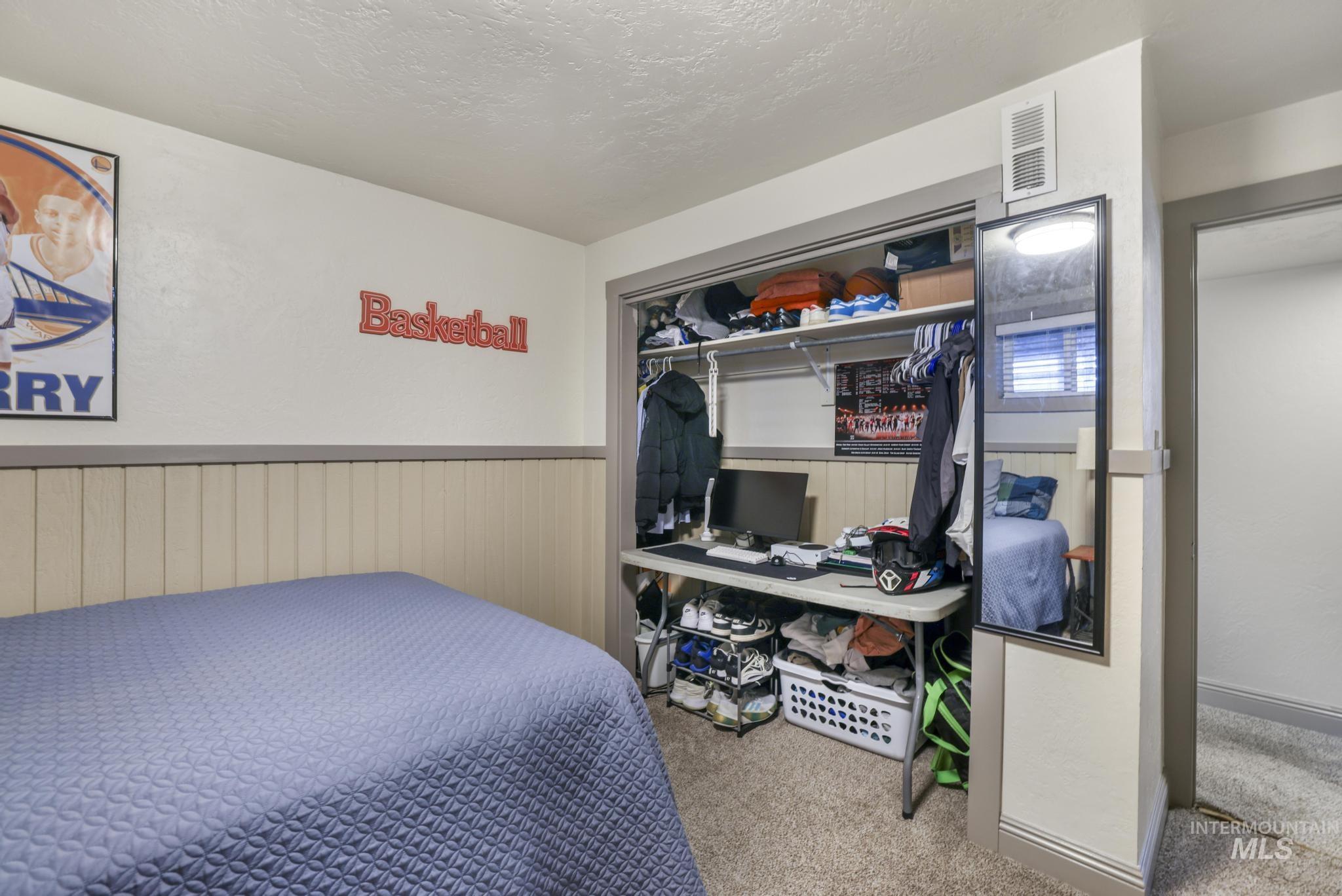 1143 E 4100 N Property Photo 28