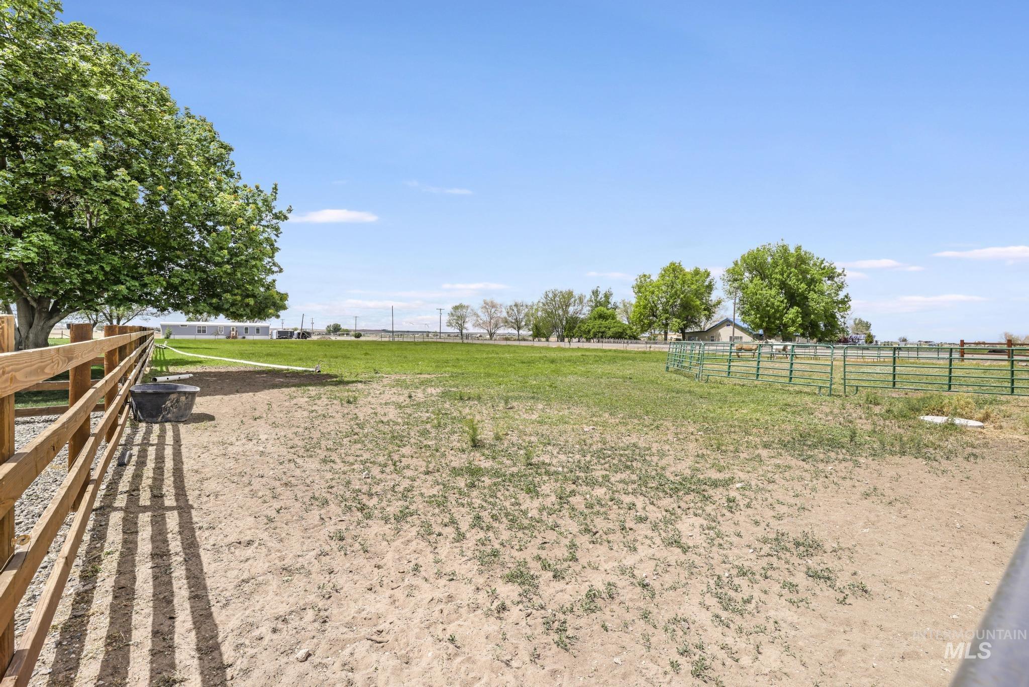 1143 E 4100 N Property Photo 34
