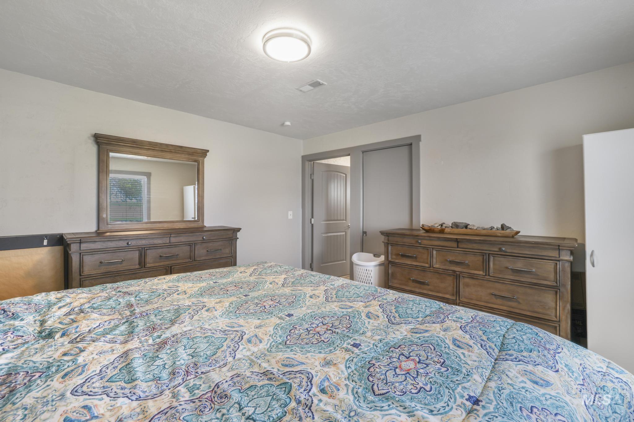 1143 E 4100 N Property Photo 49