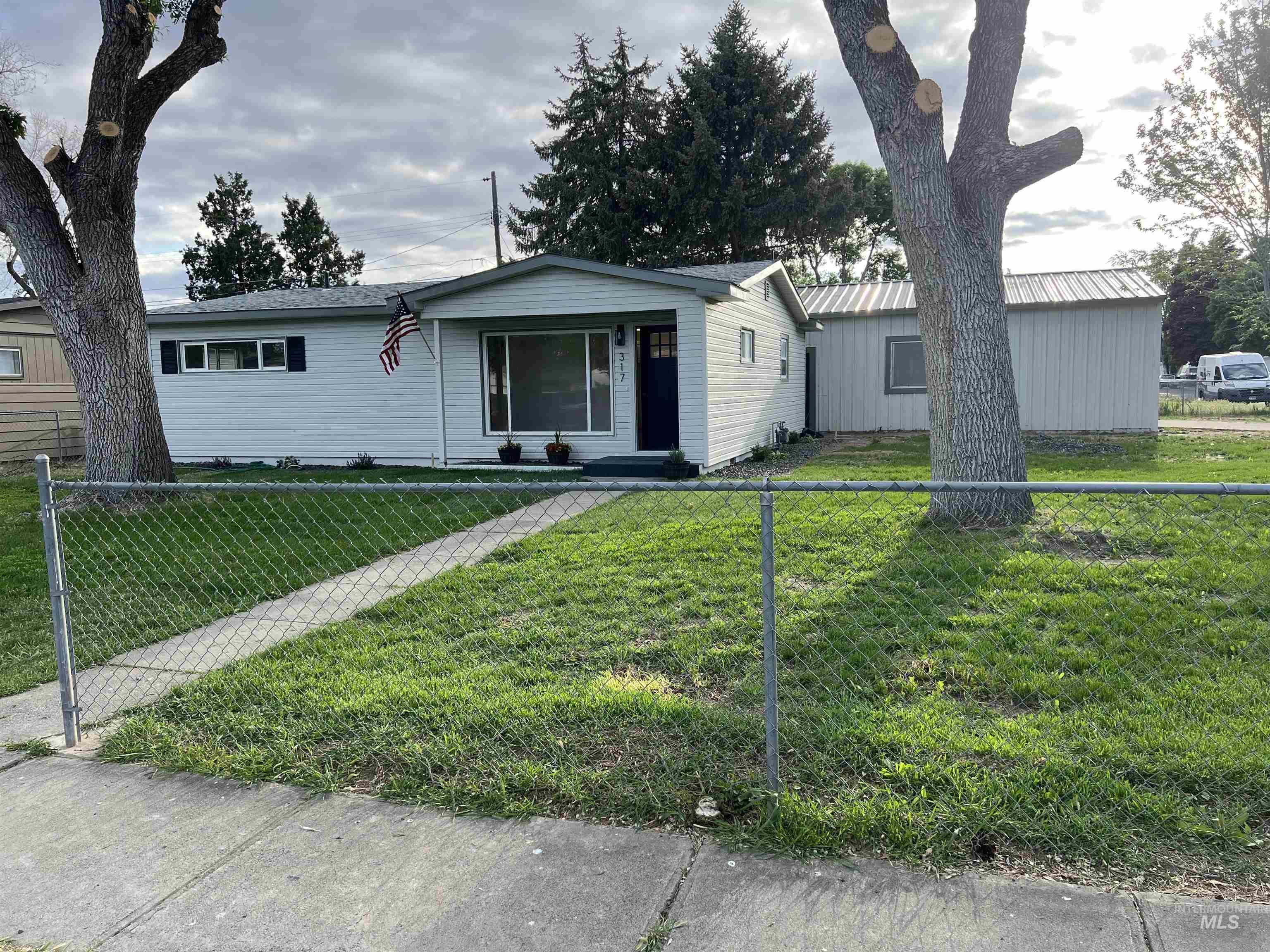 317 Baker Drive Property Photo