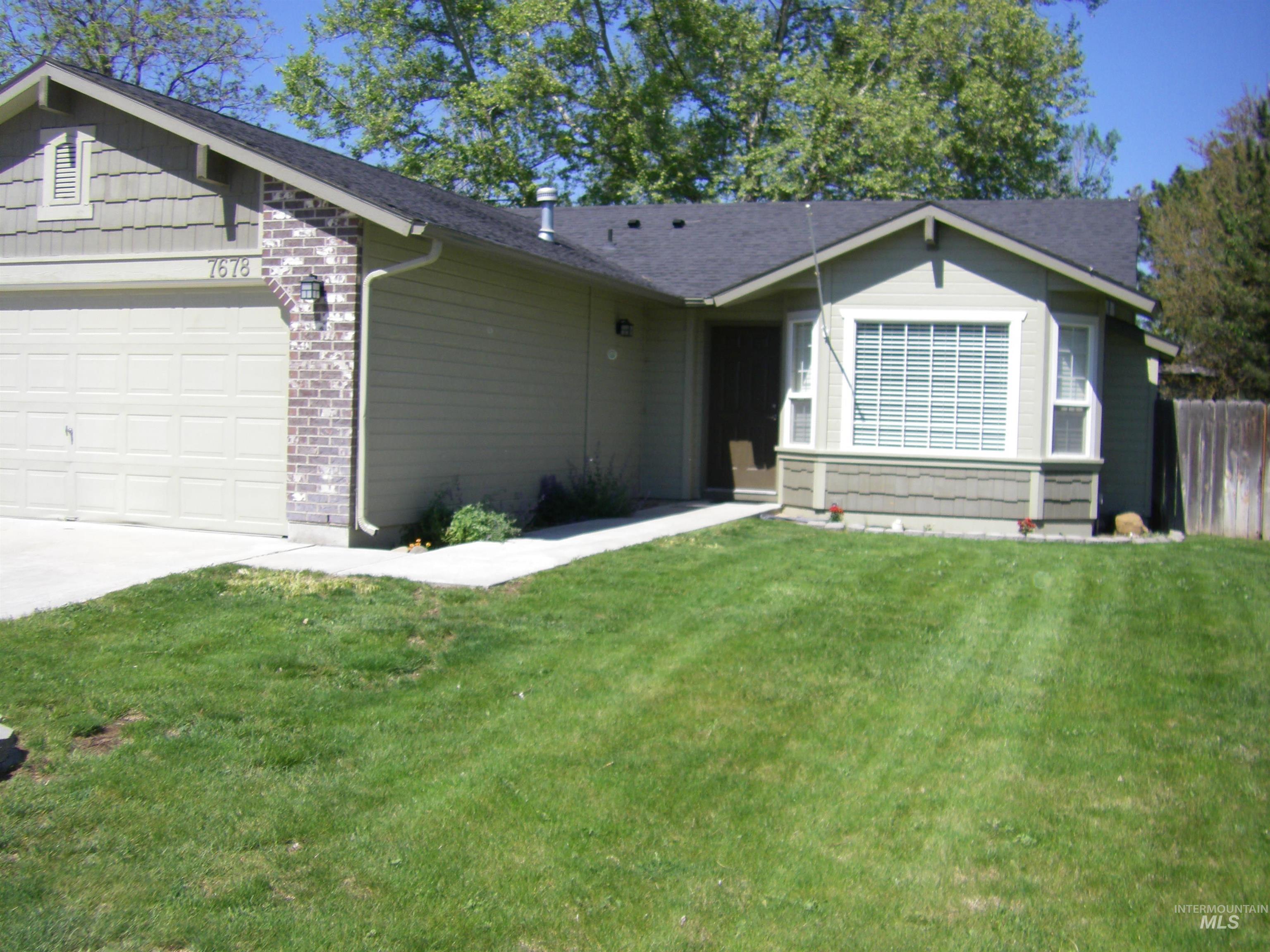7678 Edgebrook Dr Property Photo 1