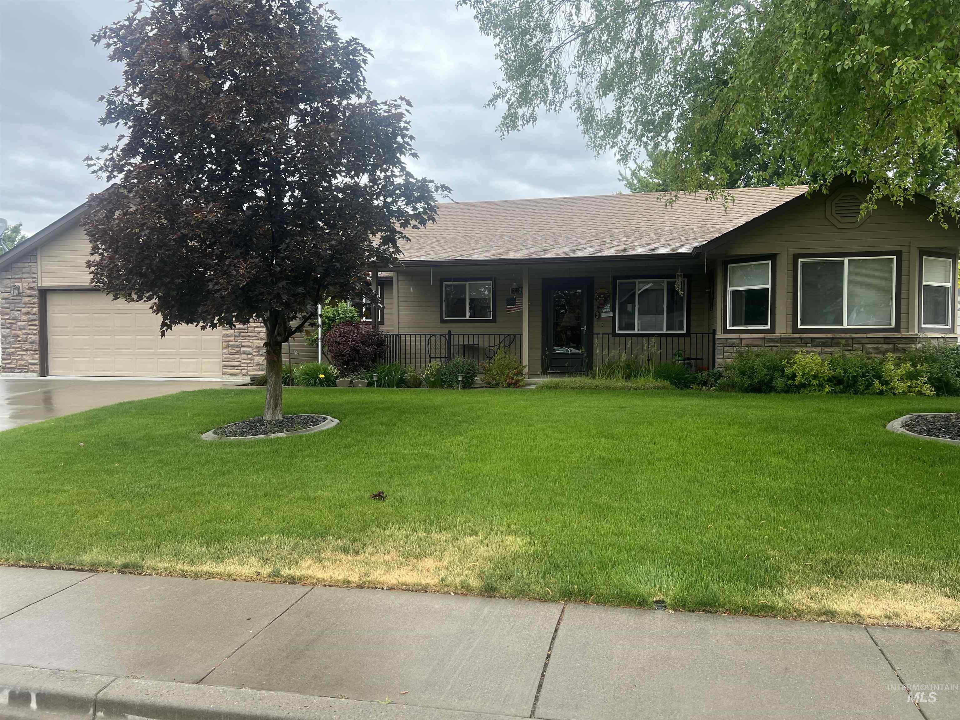 2121 Uehlin Drive Property Photo