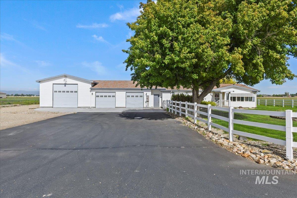 8362 Dearborne Rd. Property Photo 2