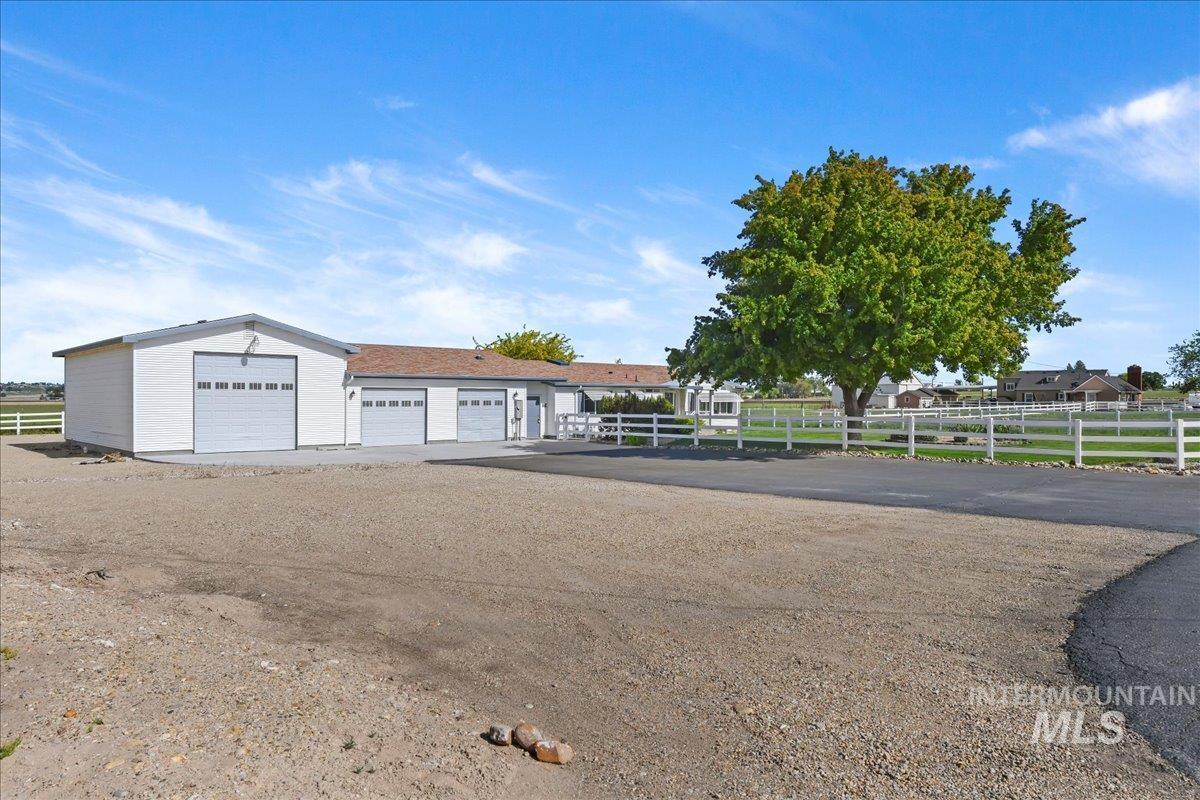 8362 Dearborne Rd. Property Photo 3