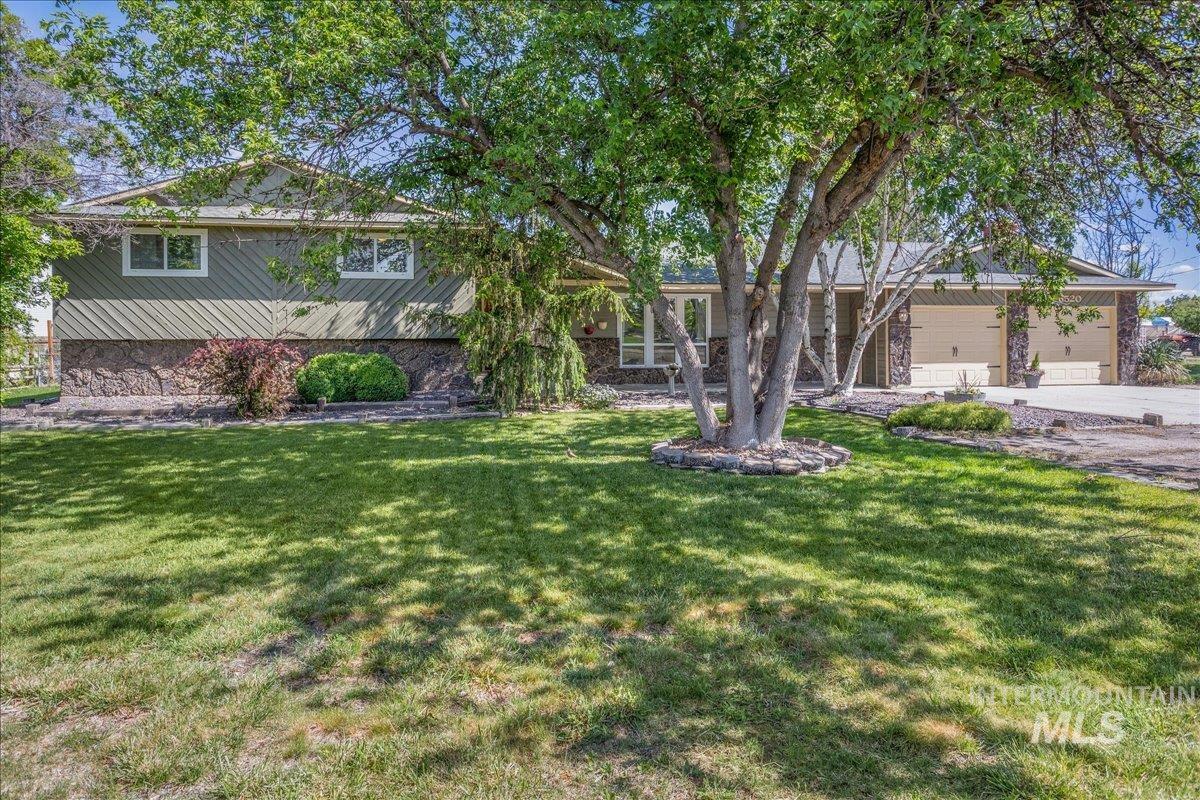 6520 Cherry Ln Property Photo