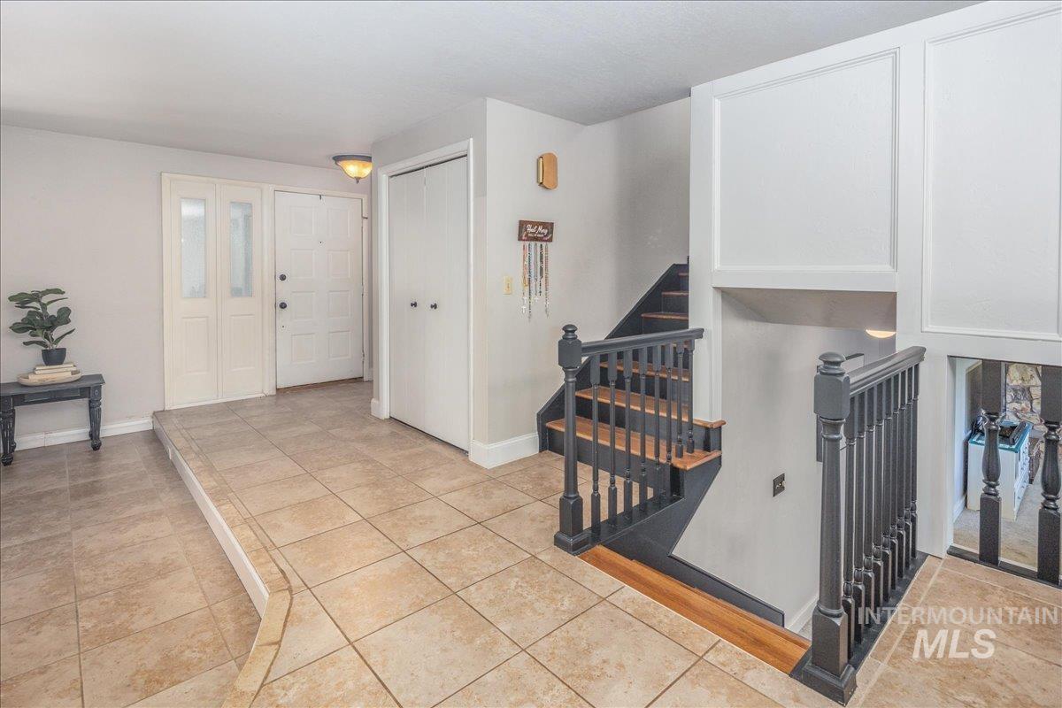 6520 Cherry Ln Property Photo 7