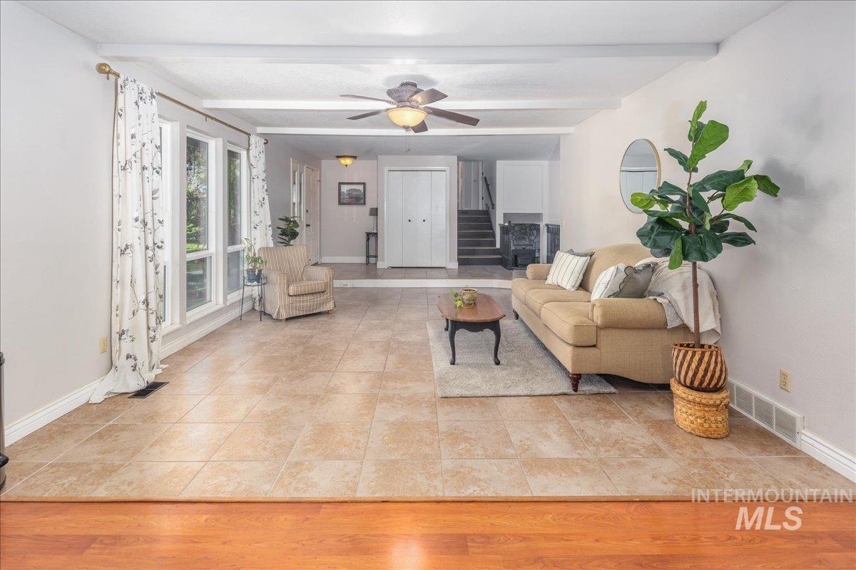 6520 Cherry Ln Property Photo 12
