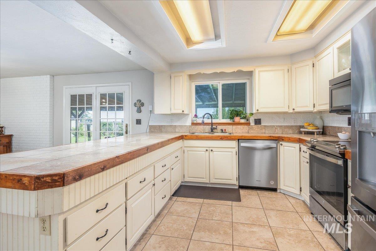 6520 Cherry Ln Property Photo 16
