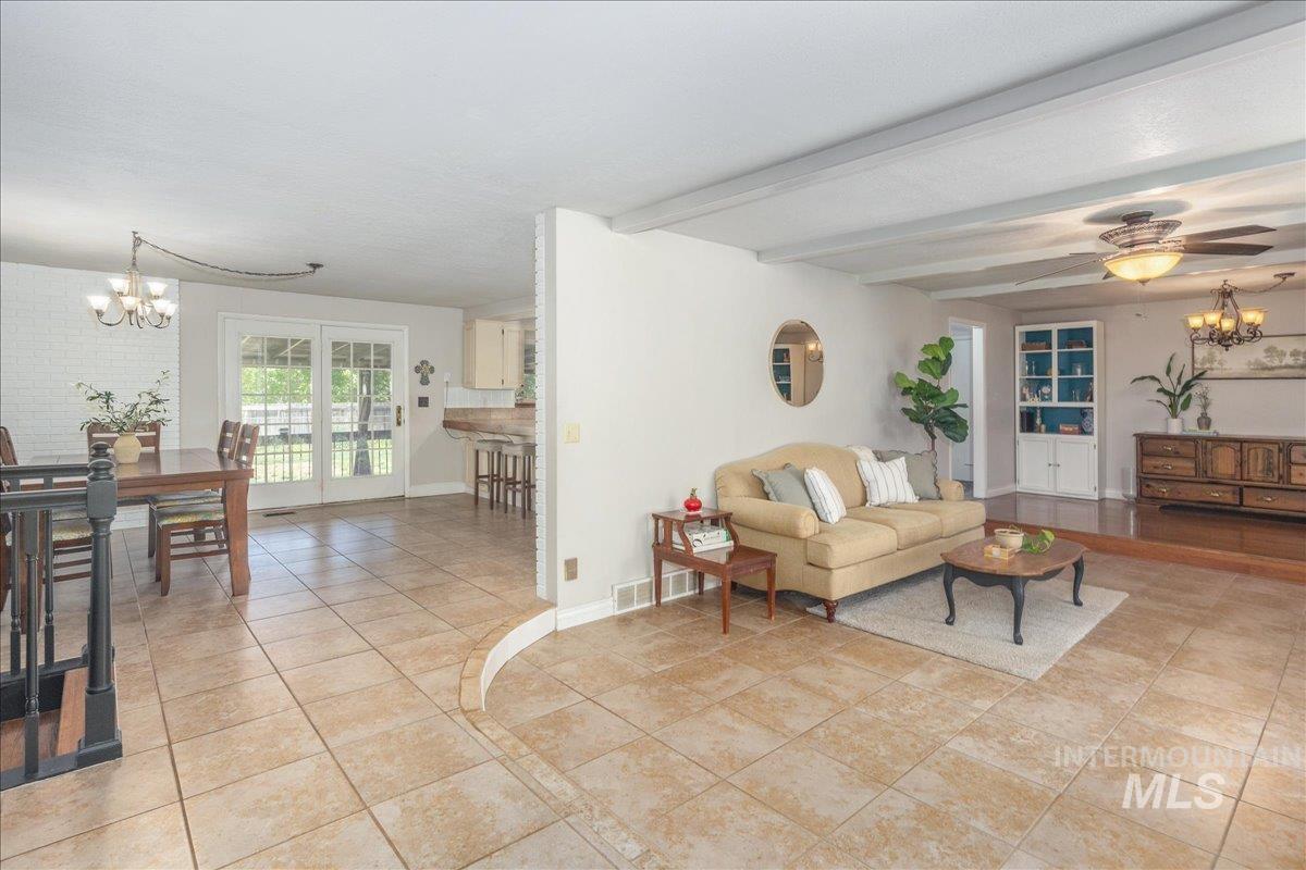 6520 Cherry Ln Property Photo 25