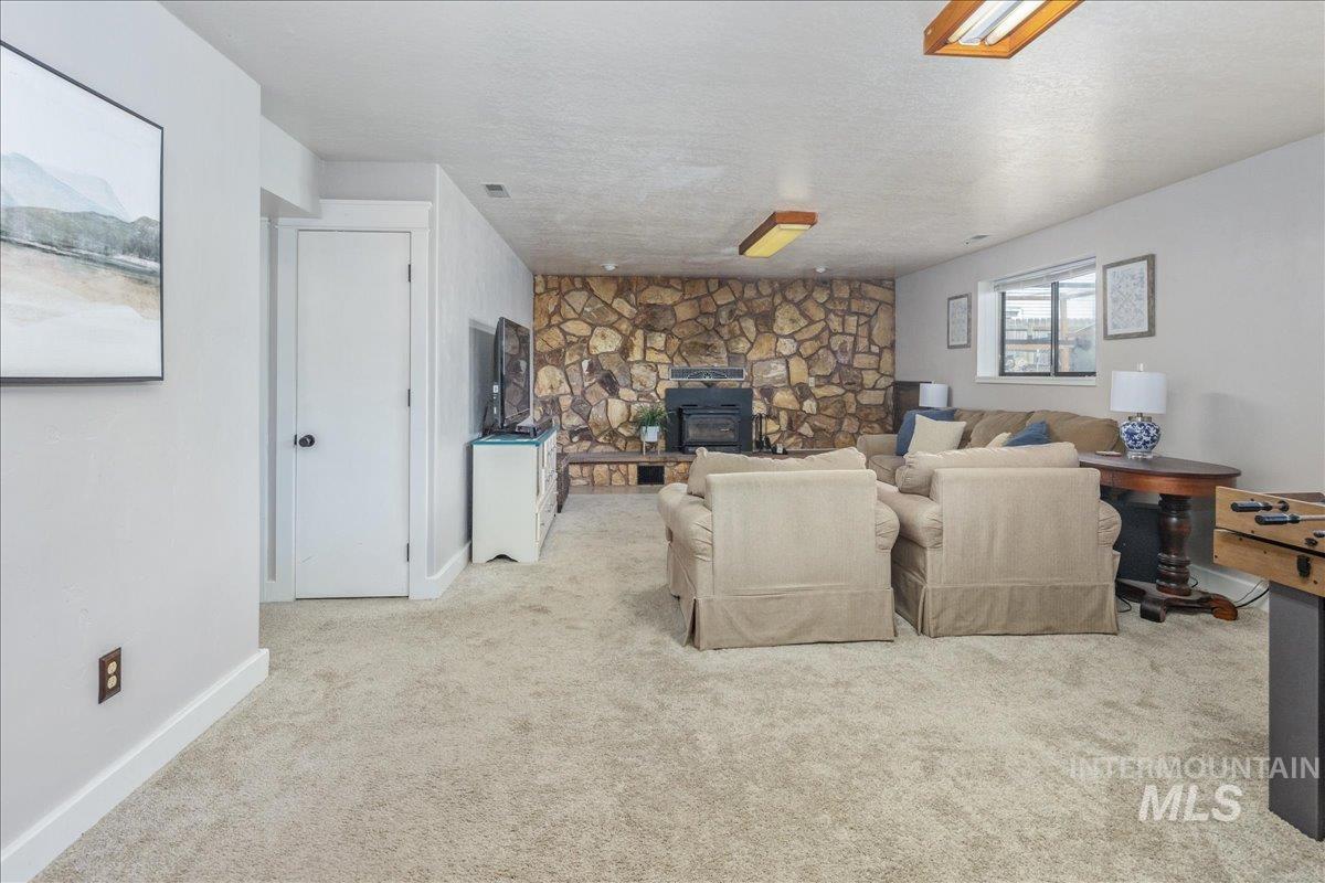 6520 Cherry Ln Property Photo 27