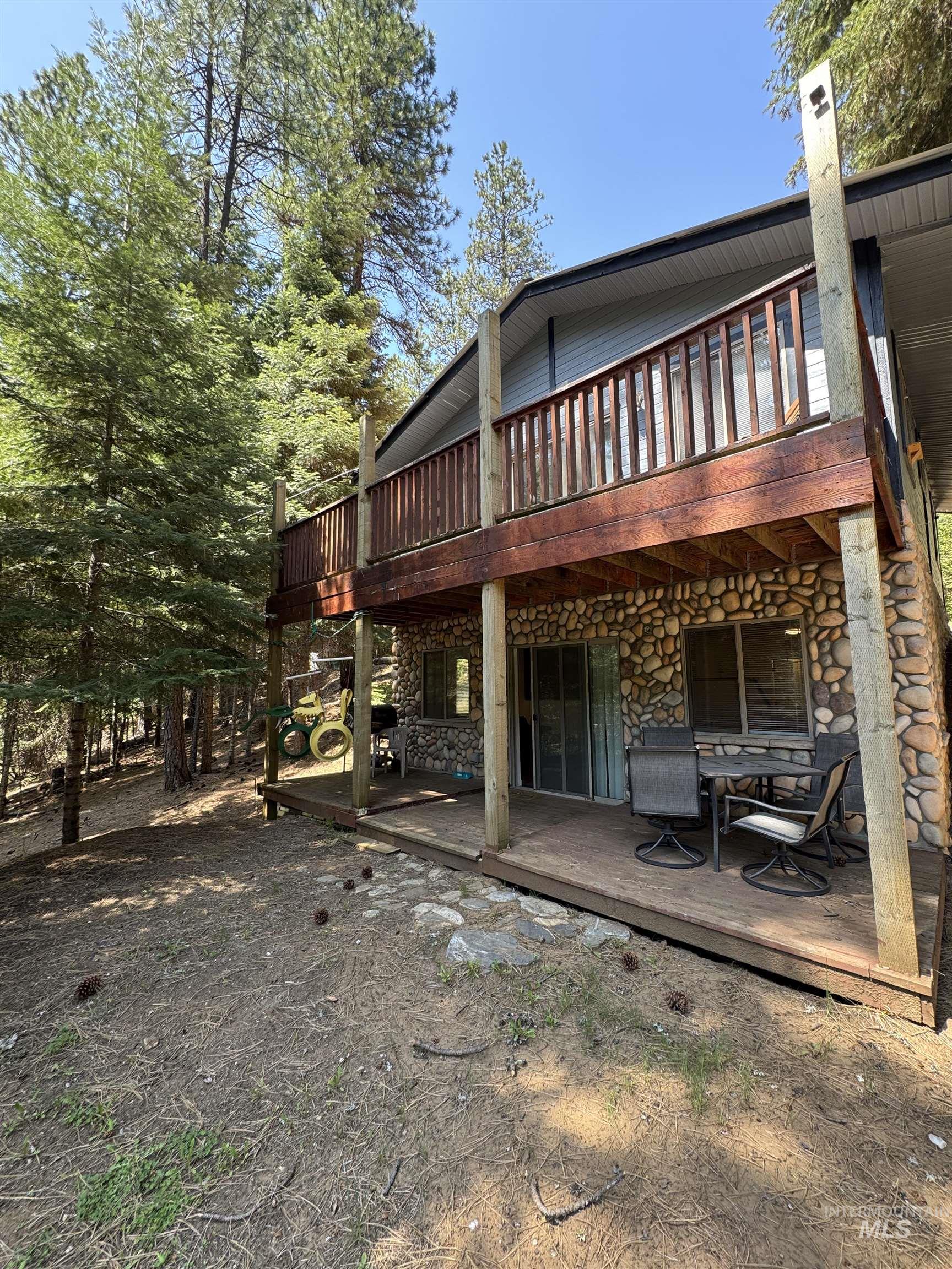 2857 Hillman Basin Rd Property Photo 1