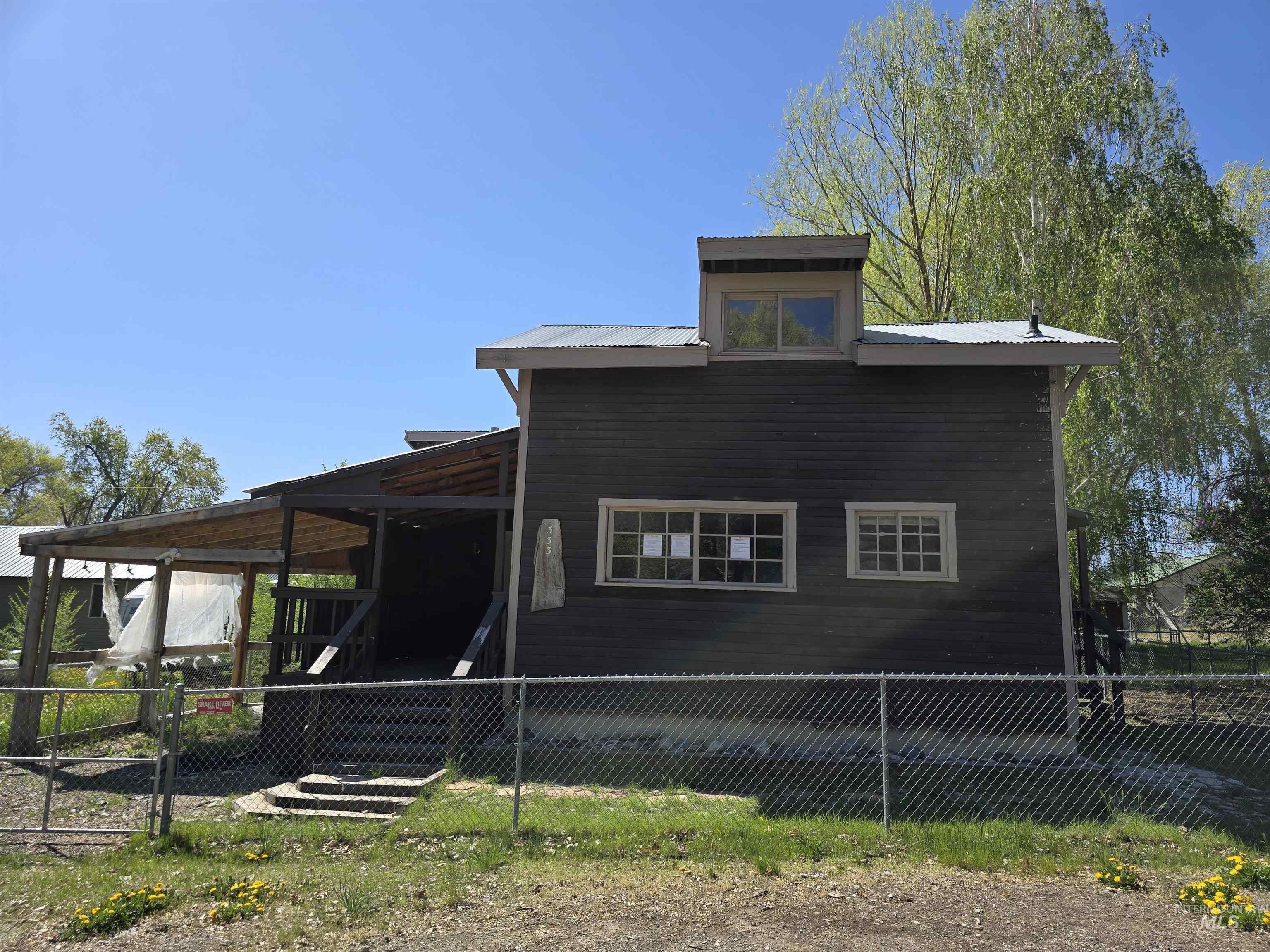 333 High St. Property Photo 1