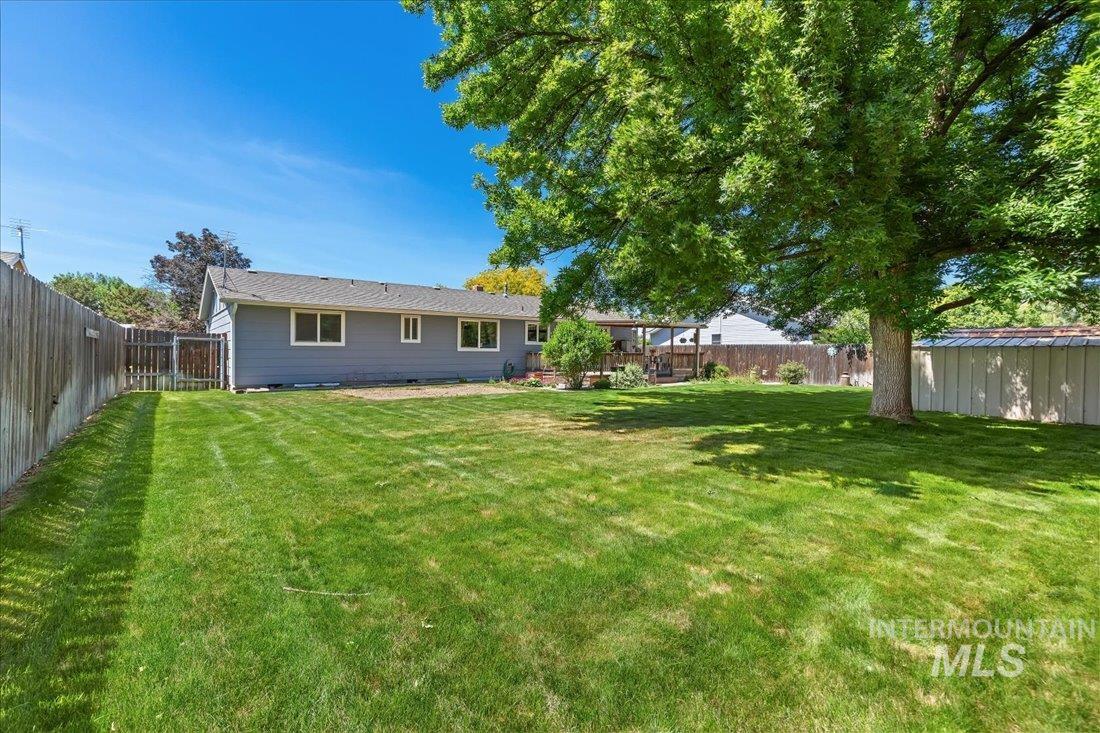 2311 Sylvan Dr Property Photo 7