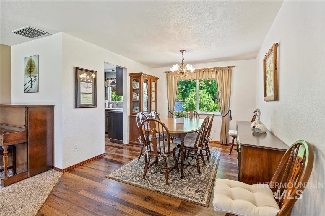 2311 Sylvan Dr Property Photo 17
