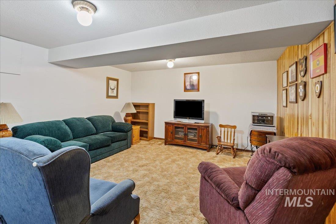 2311 Sylvan Dr Property Photo 29