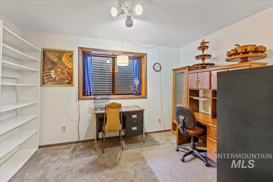 2311 Sylvan Dr Property Photo 33