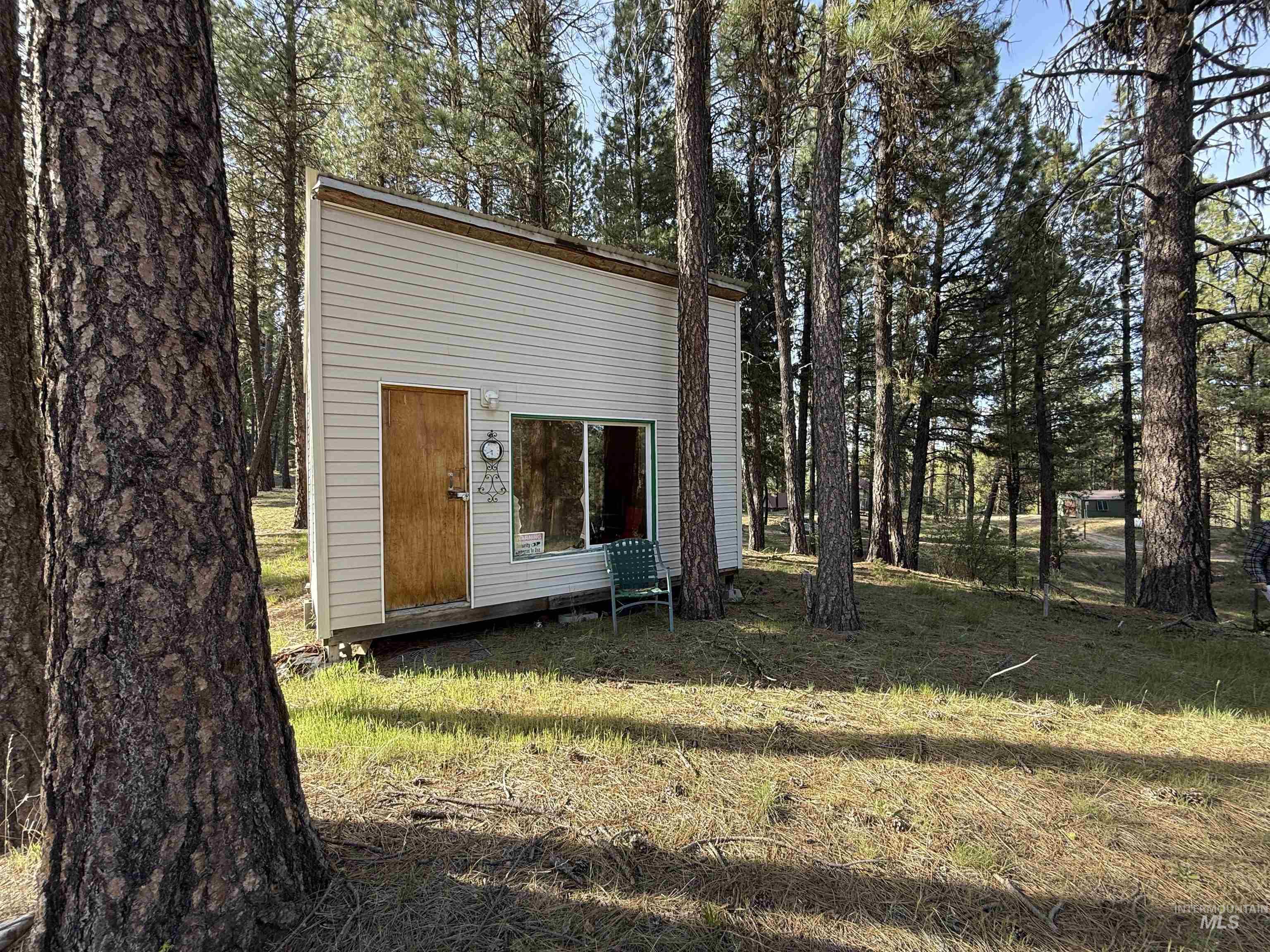 33 N Meadow Creek Dr. Property Photo 9