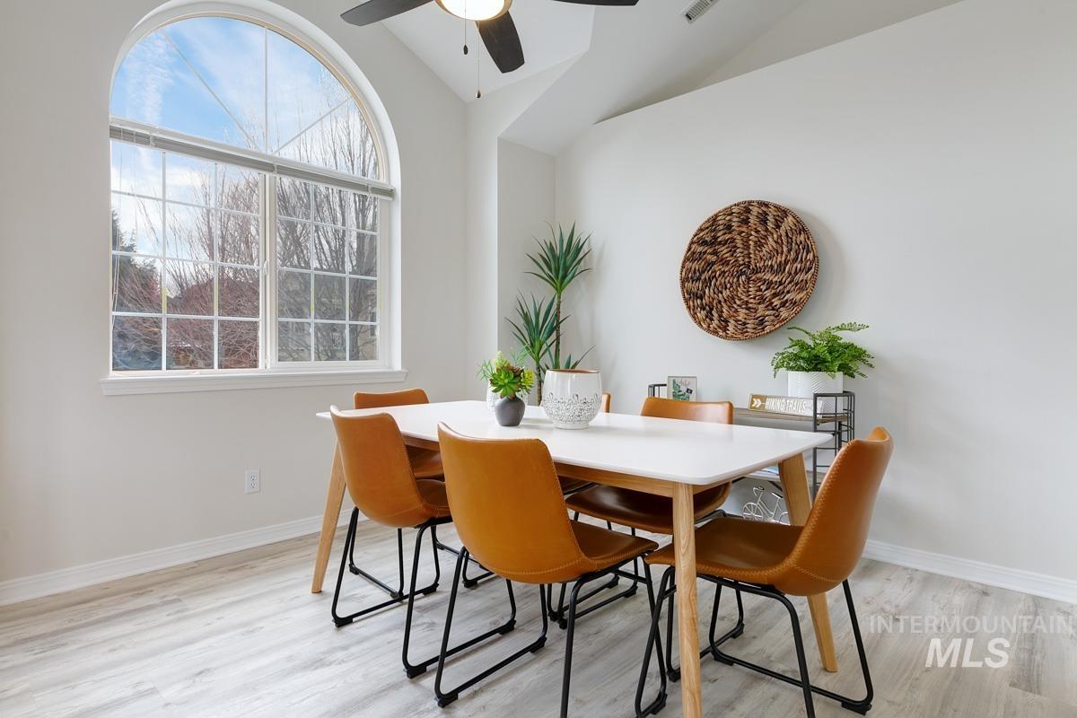 5158 S Surprise Way Property Photo 8