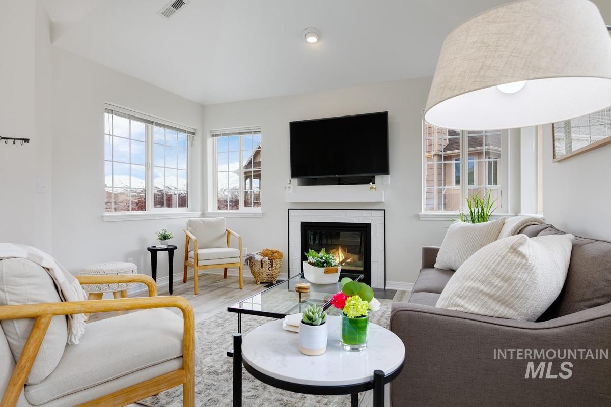 5158 S Surprise Way Property Photo 11