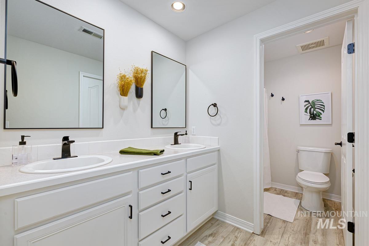 5158 S Surprise Way Property Photo 15