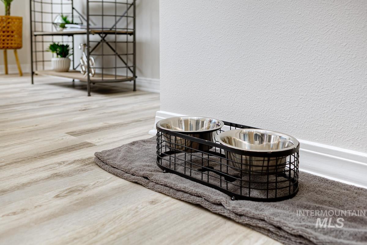 5158 S Surprise Way Property Photo 24