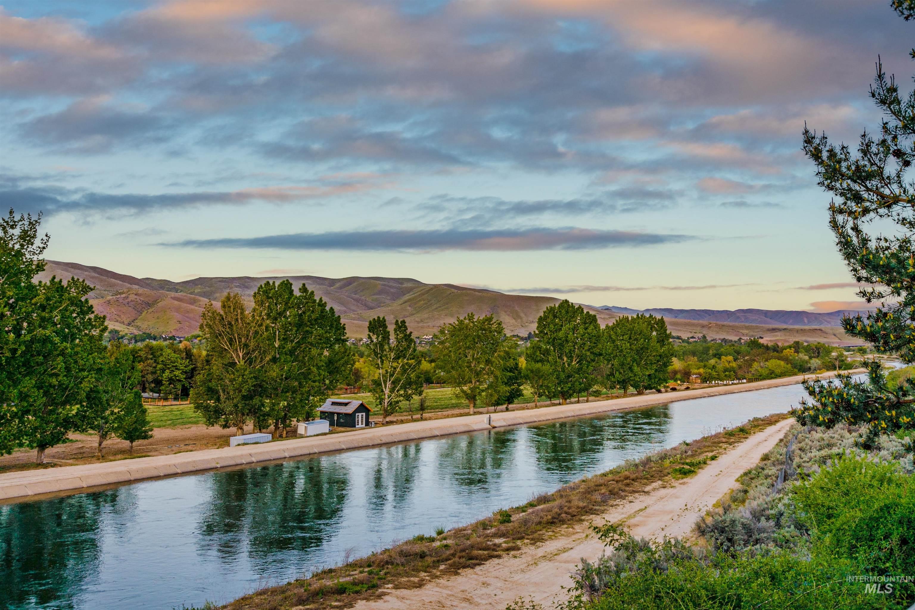 5158 S Surprise Way Property Photo 48