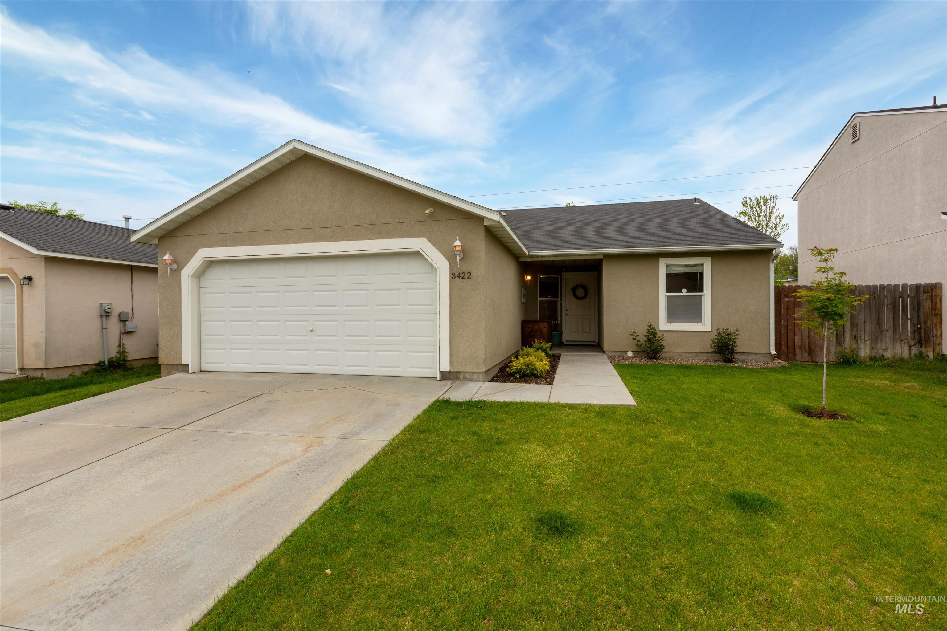 3422 Vistapark Dr Property Photo 3
