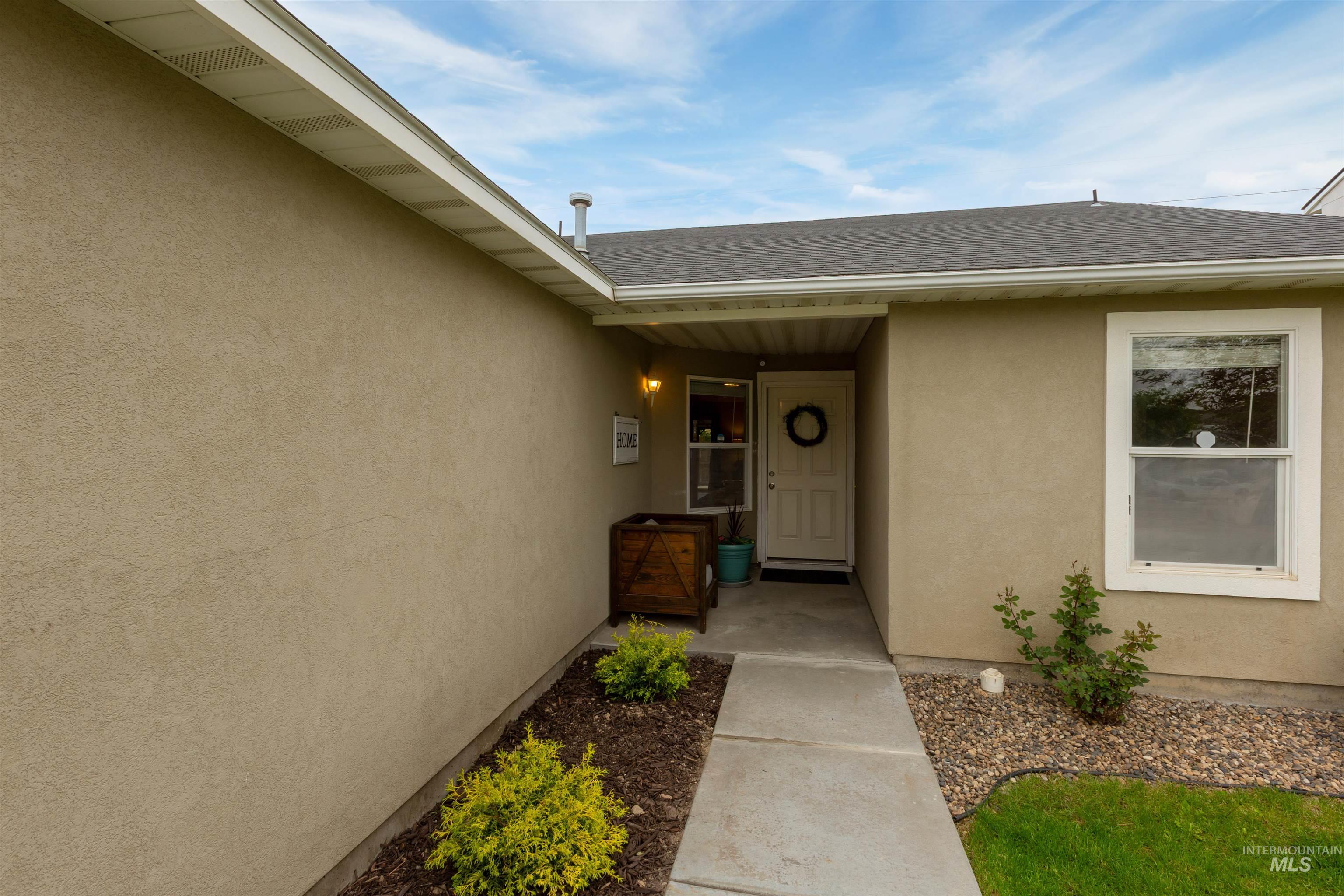 3422 Vistapark Dr Property Photo 4