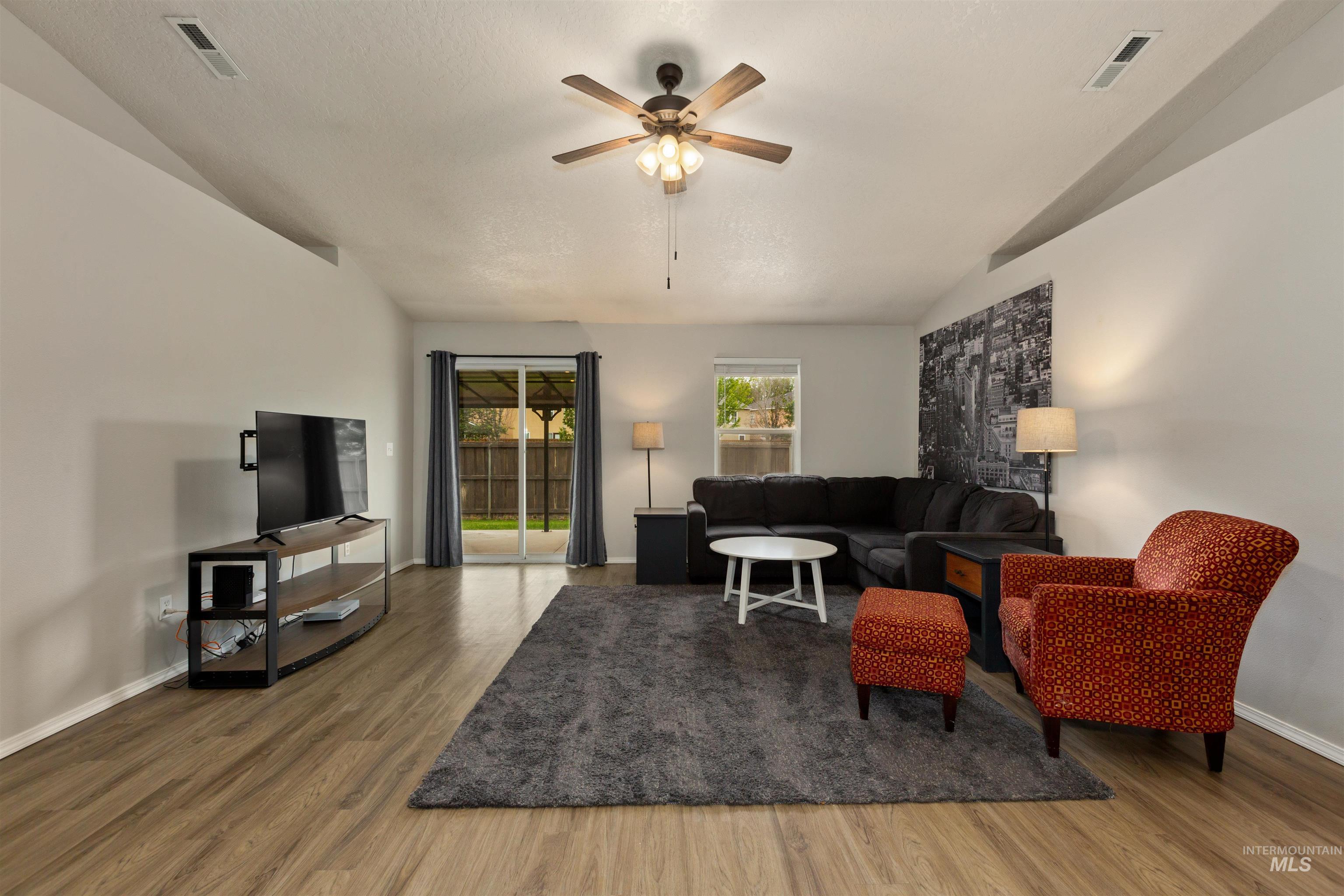 3422 Vistapark Dr Property Photo 14