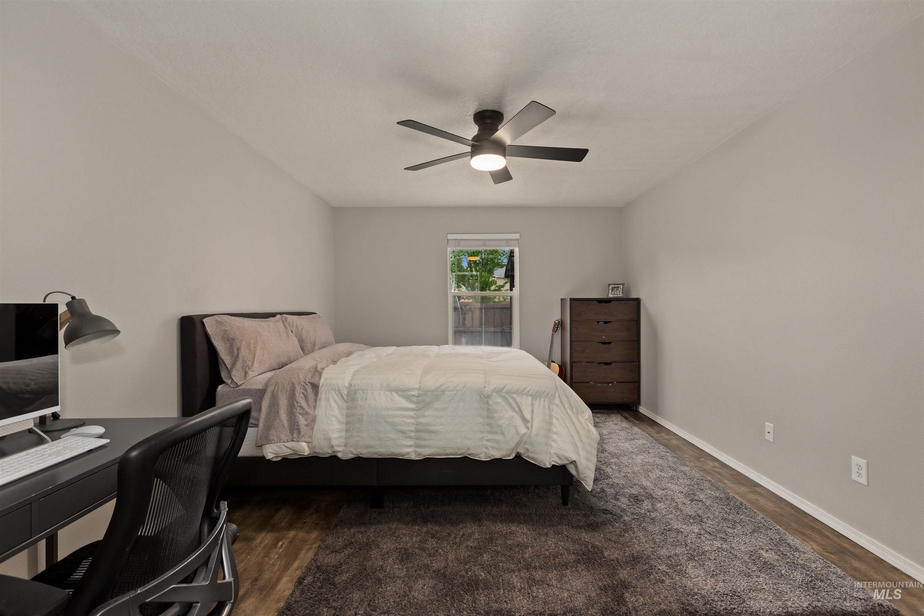 3422 Vistapark Dr Property Photo 20