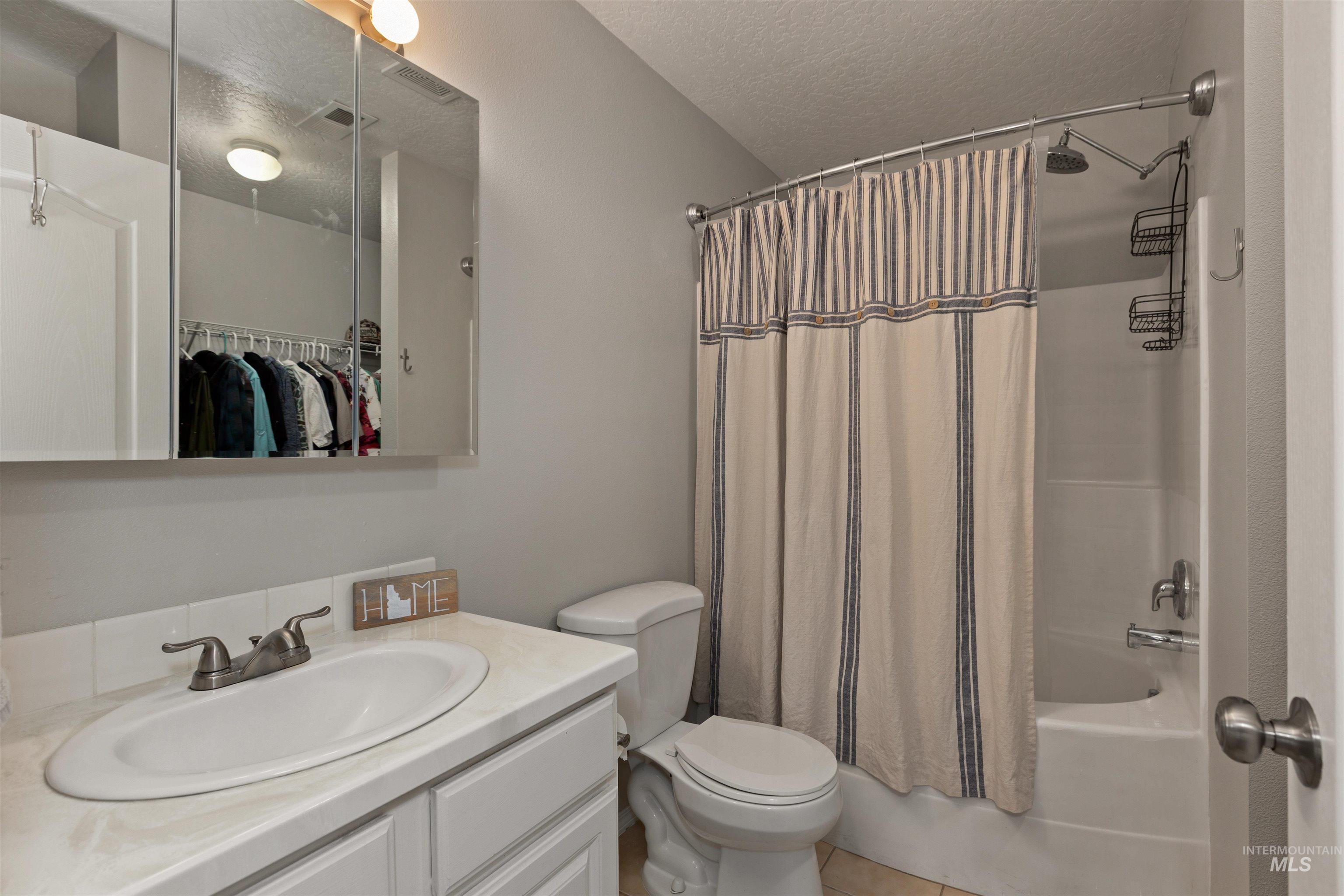 3422 Vistapark Dr Property Photo 22