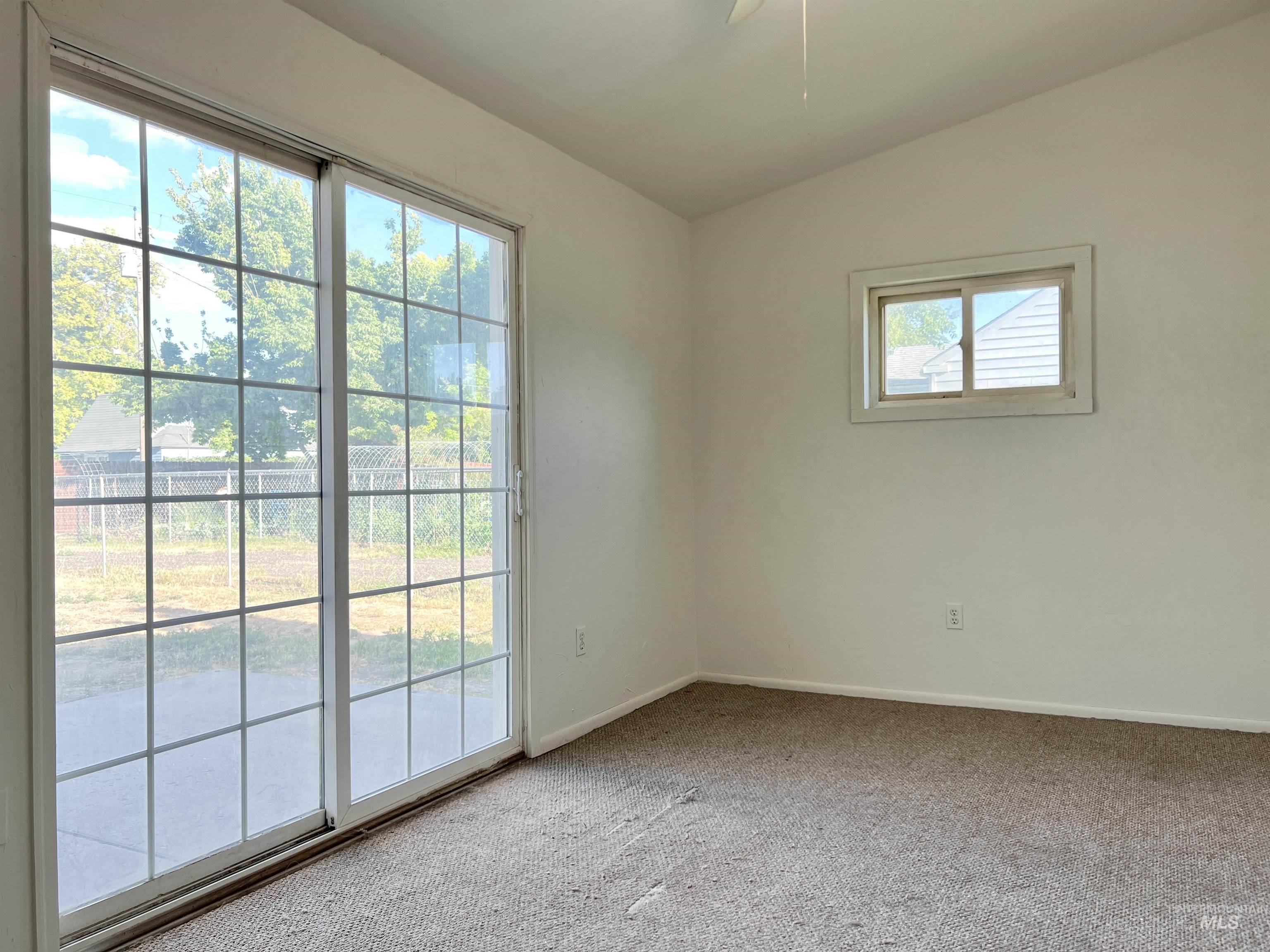 278 Taylor St Property Photo 18