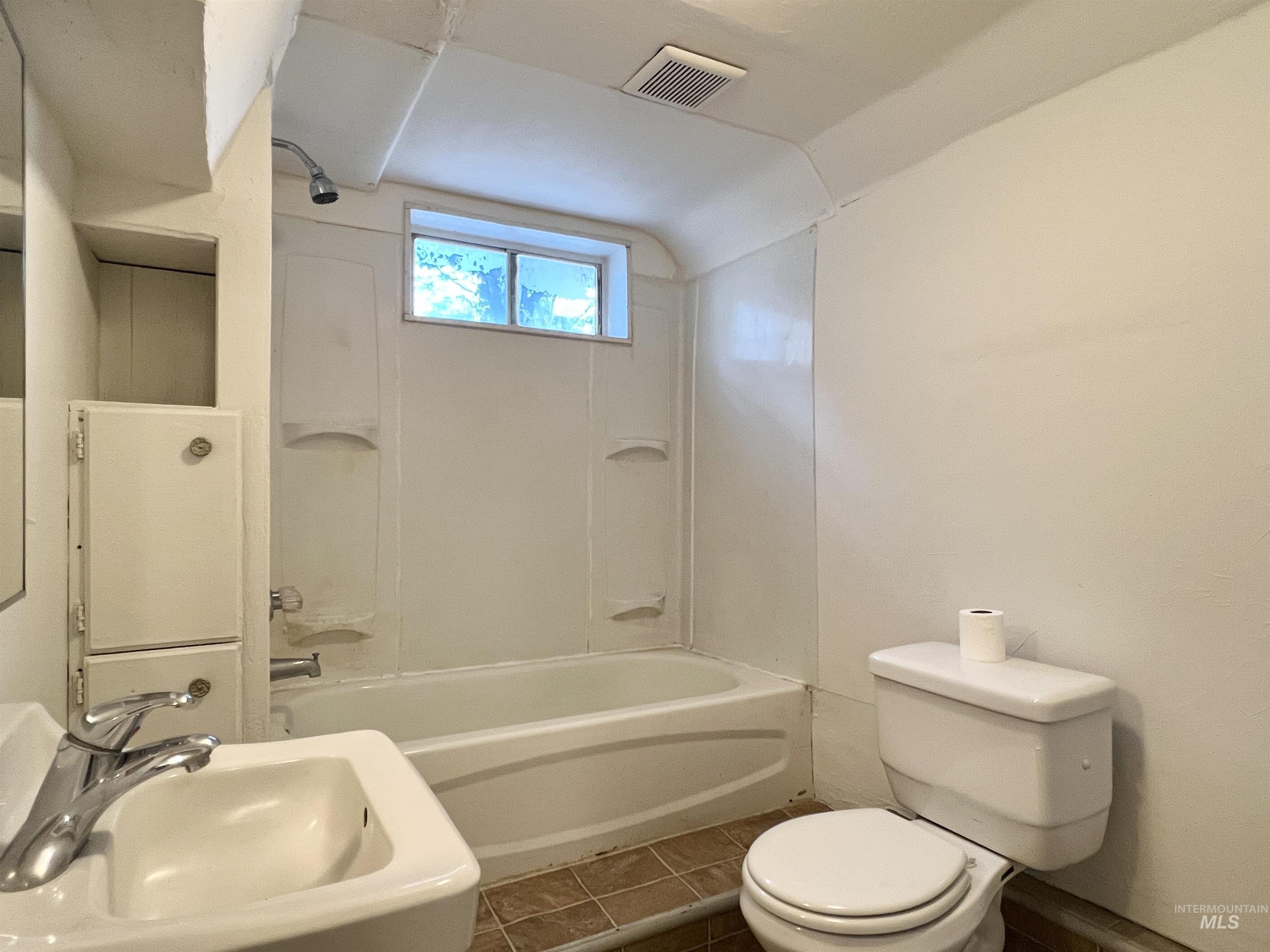 278 Taylor St Property Photo 19