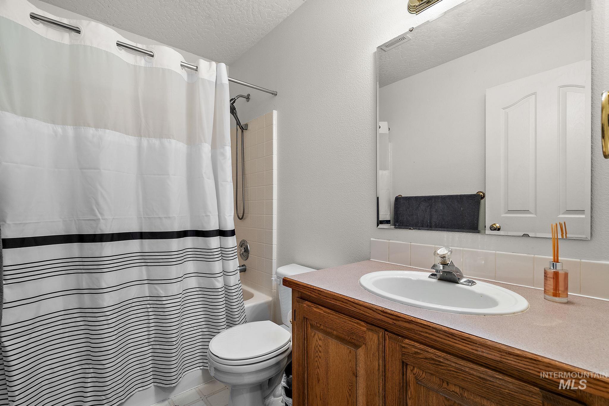 505 Lost Basin Court Property Photo 21