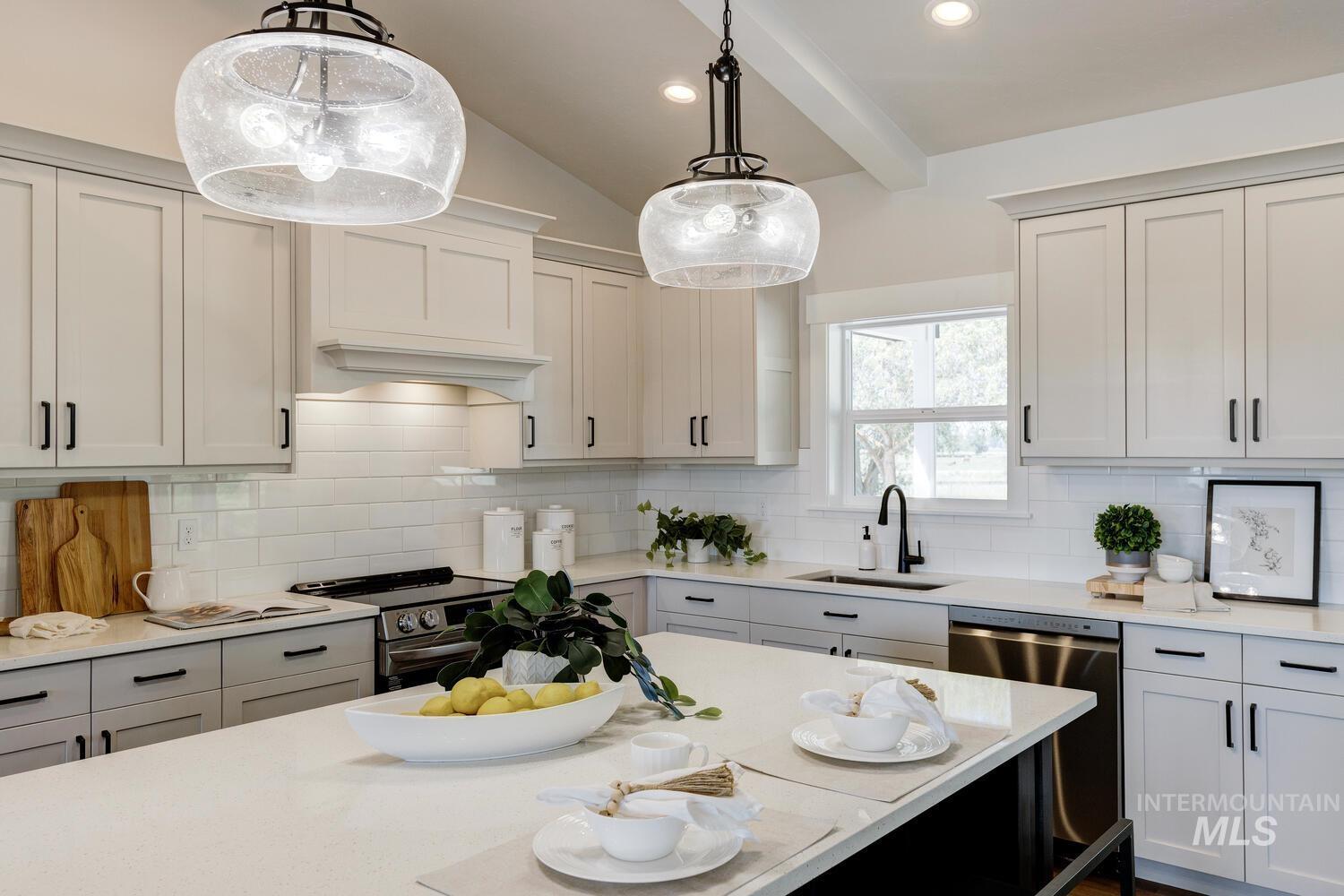 4695 County Line Rd Property Photo 13