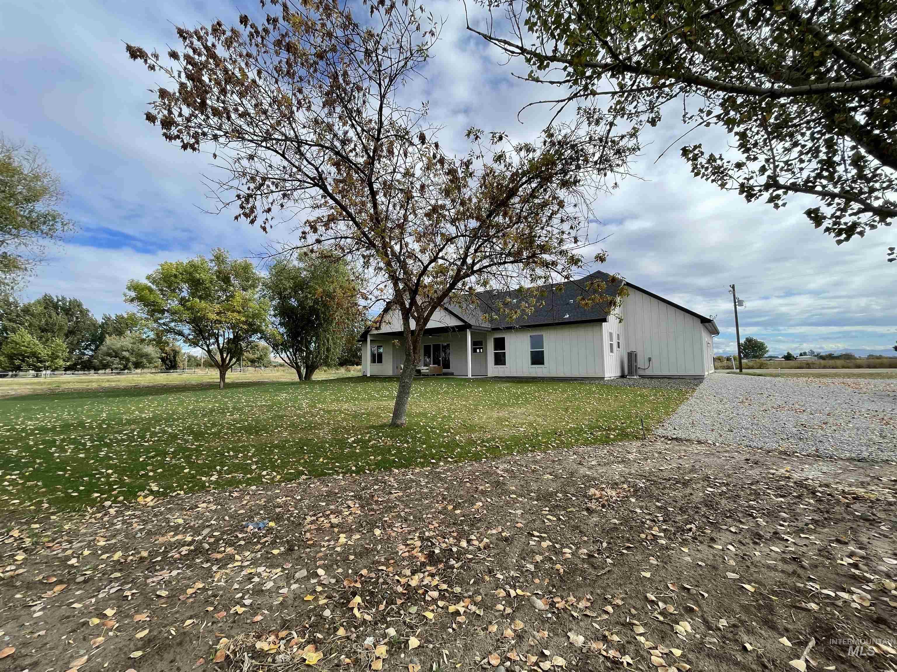 4695 County Line Rd Property Photo 34