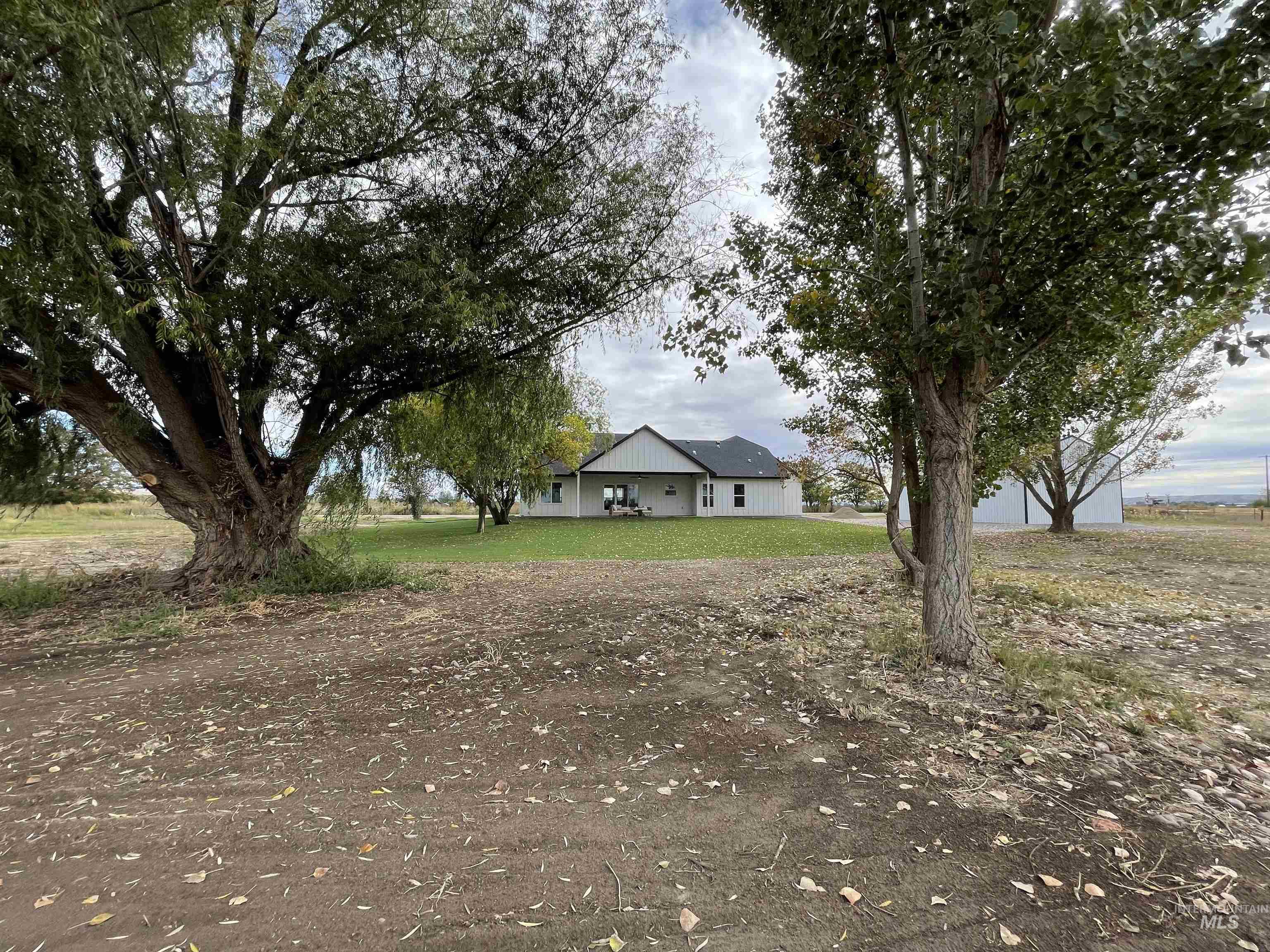 4695 County Line Rd Property Photo 44