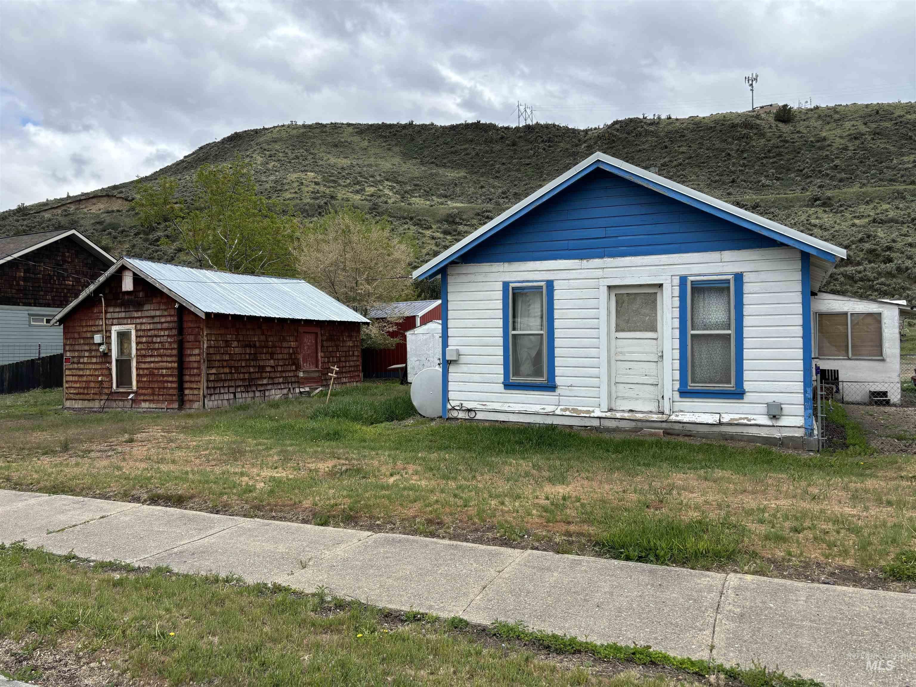 1556 Chestnut St Property Photo