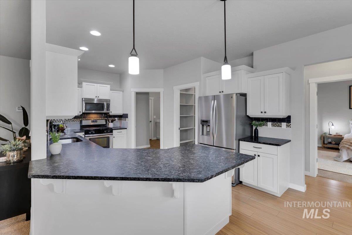 4421 Compton Ave Property Photo 15