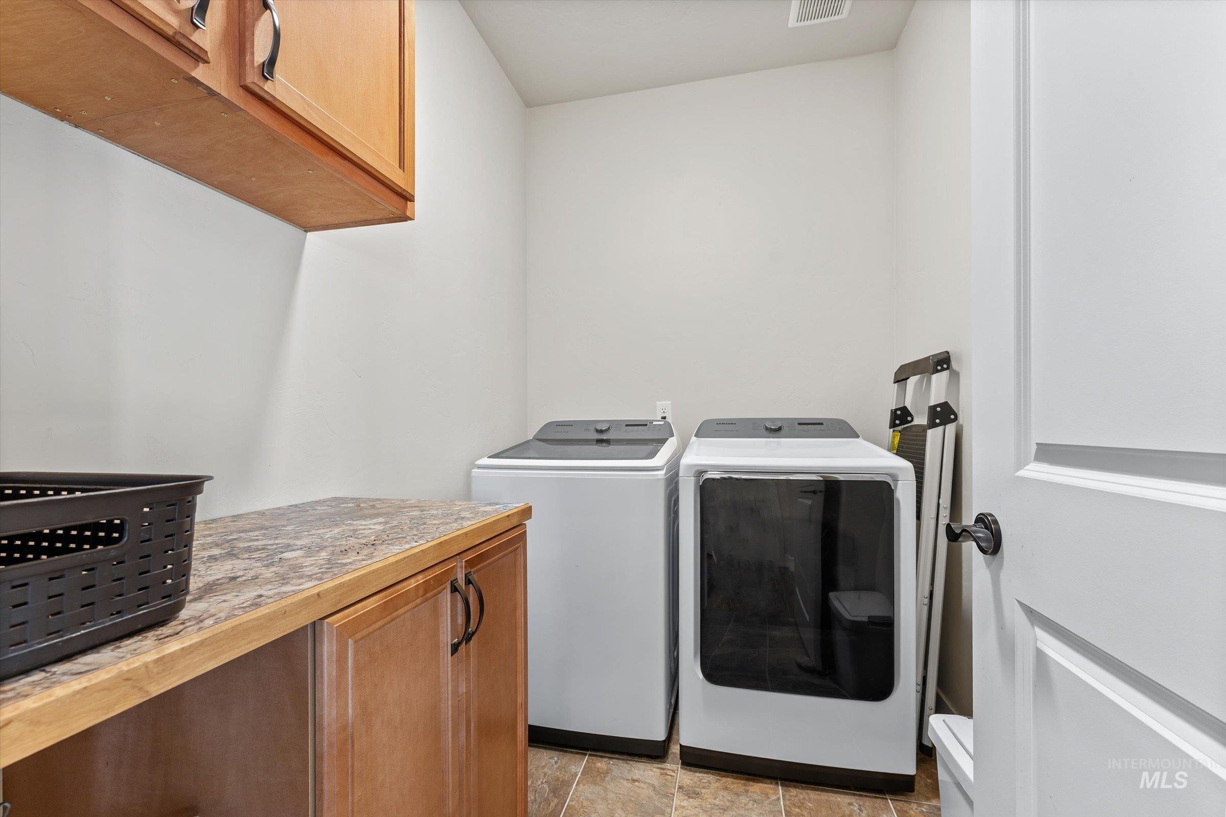 467 S Retort Ave Property Photo 15