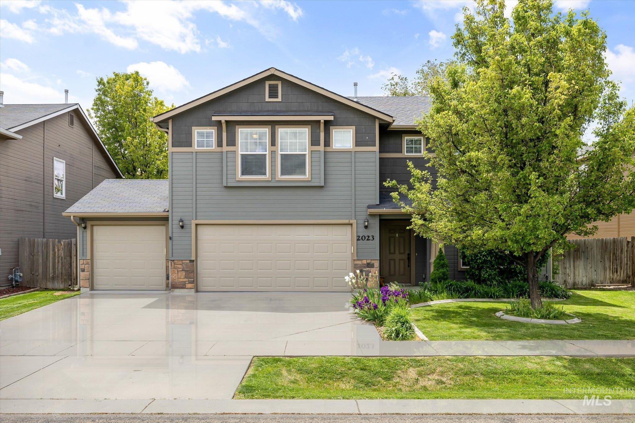 2023 E Wrightwood Dr.